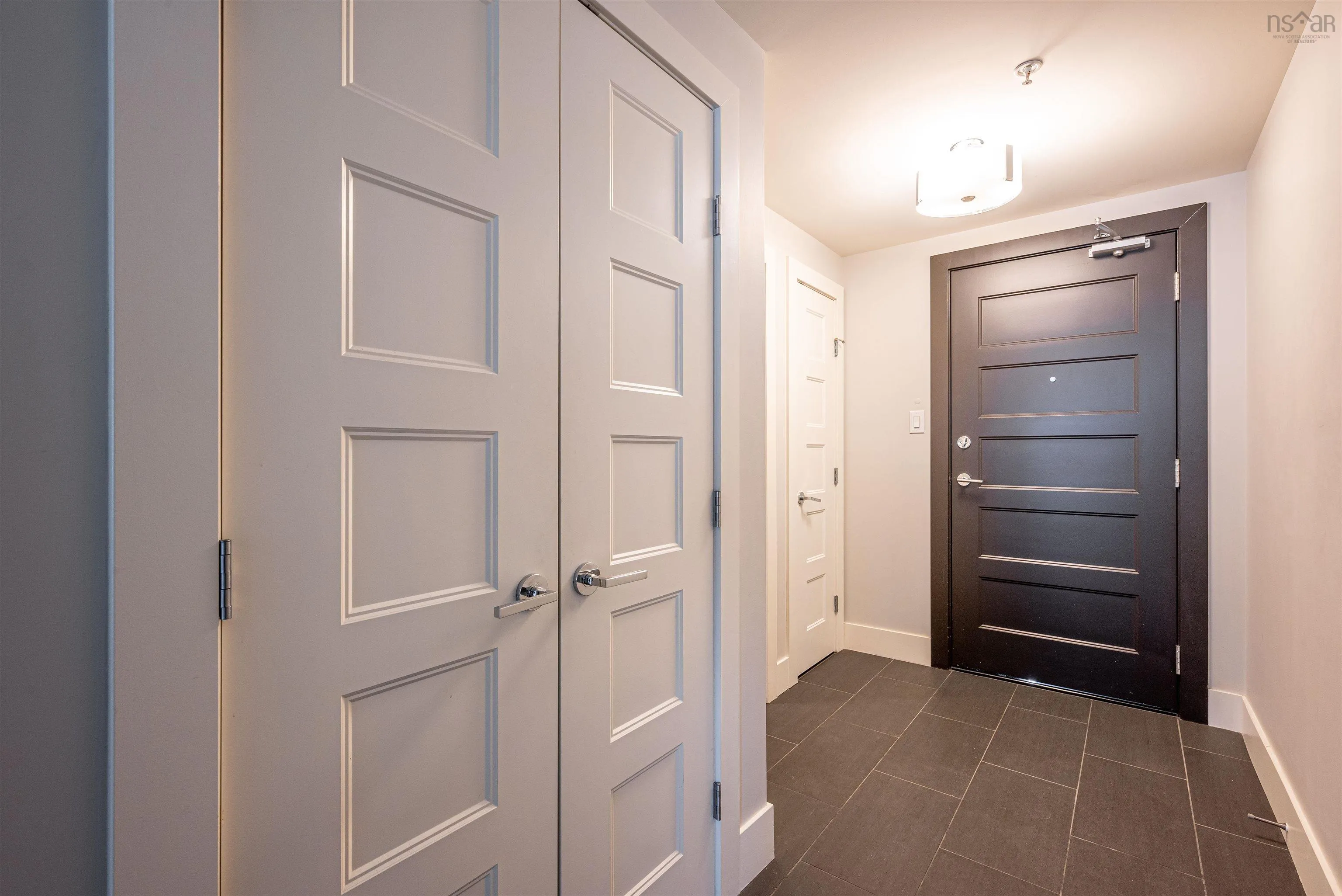 403-15 King's Wharf Place, Dartmouth Ns B2y 0c2, 1 Bedroom Bedrooms, ,1 BathroomBathrooms,Residential,For Sale,Place,202424627