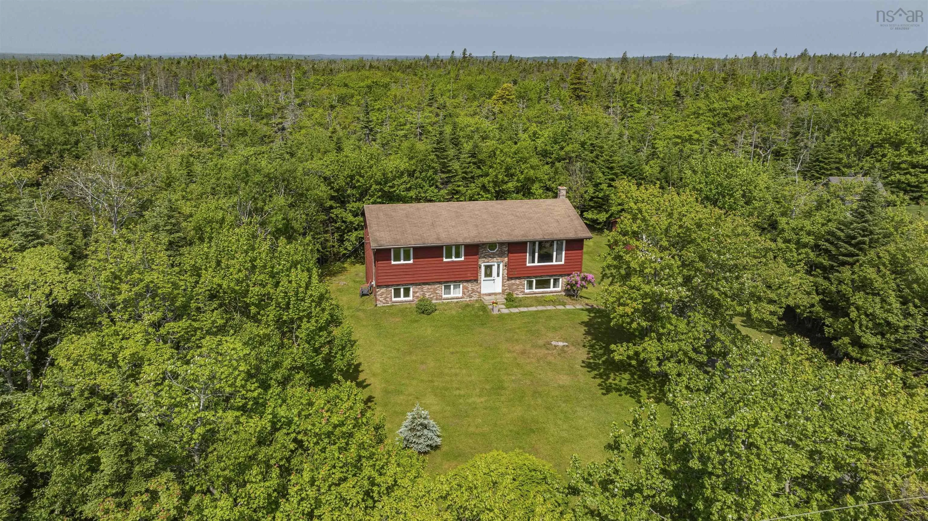 200 Bayview Drive, Whites Lake, NS B3T 1Z1, 4 Bedrooms Bedrooms, ,2 BathroomsBathrooms,Residential,For Sale,Bayview,202518740