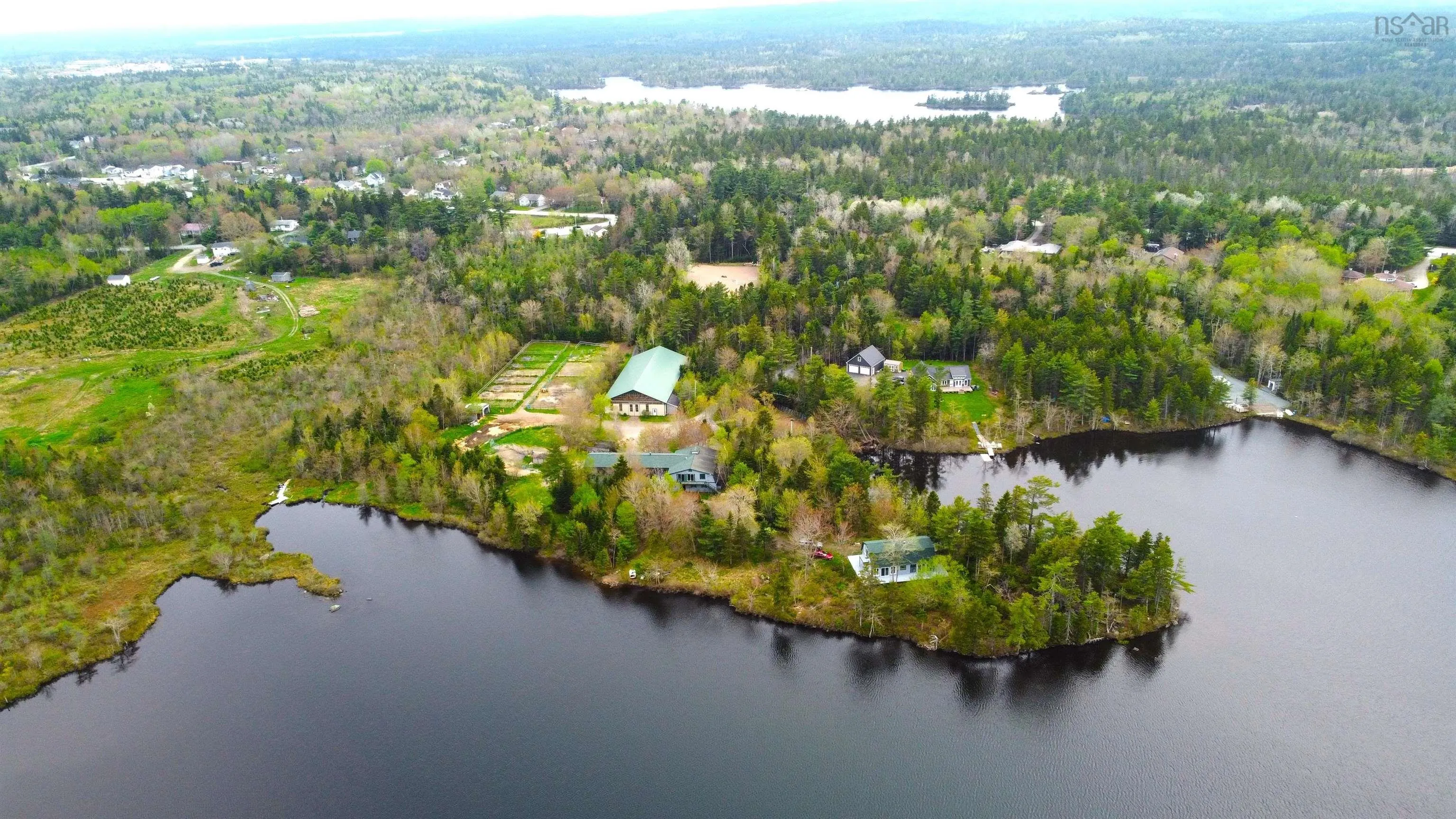401 Highway, Mount Uniacke, NS B0S 1B0, 2 Bedrooms Bedrooms, ,3 BathroomsBathrooms,Residential,For Sale,Highway 1,202513085