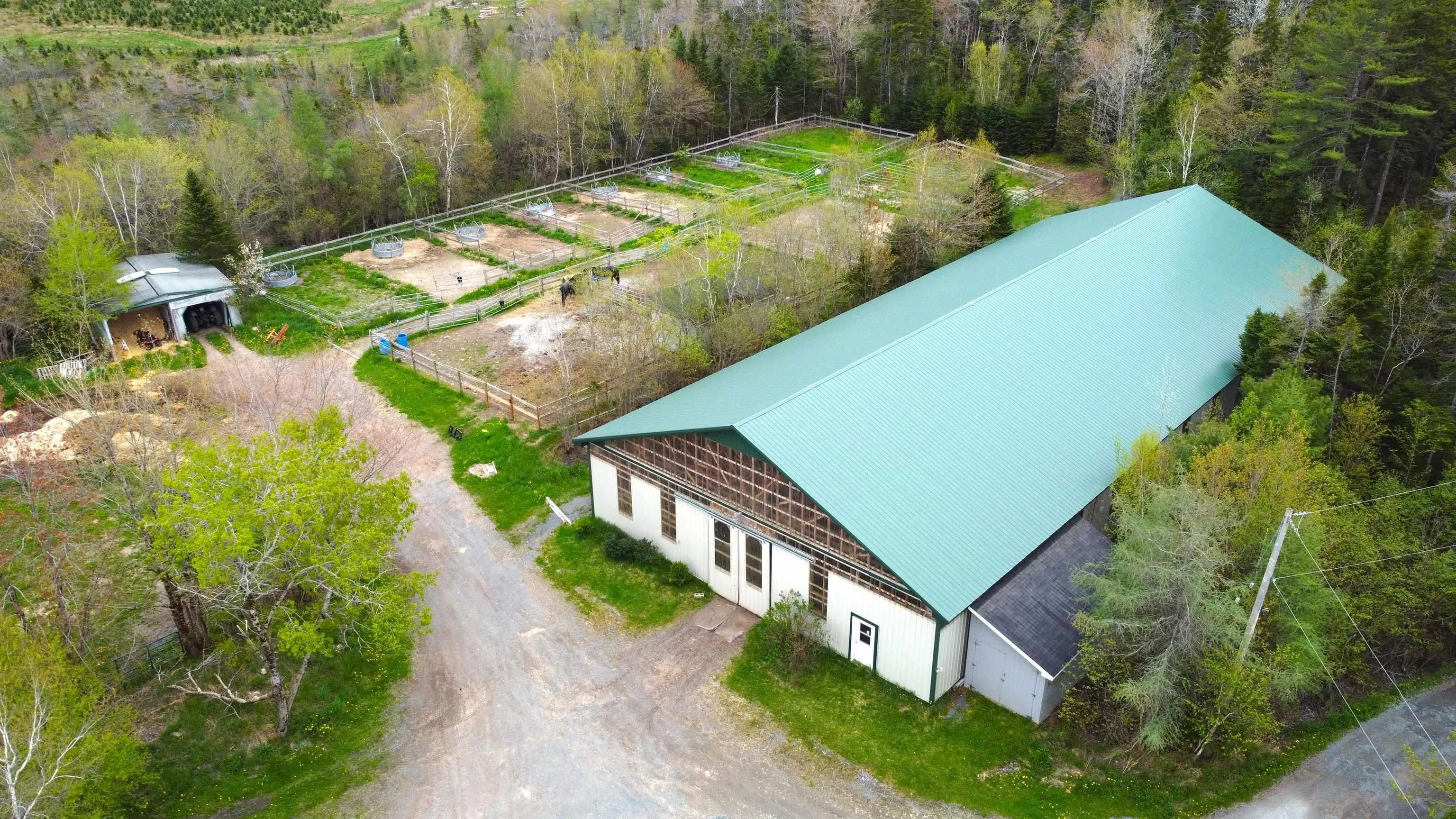 401 Highway, Mount Uniacke, NS B0S 1B0, 2 Bedrooms Bedrooms, ,3 BathroomsBathrooms,Residential,For Sale,Highway 1,202513085