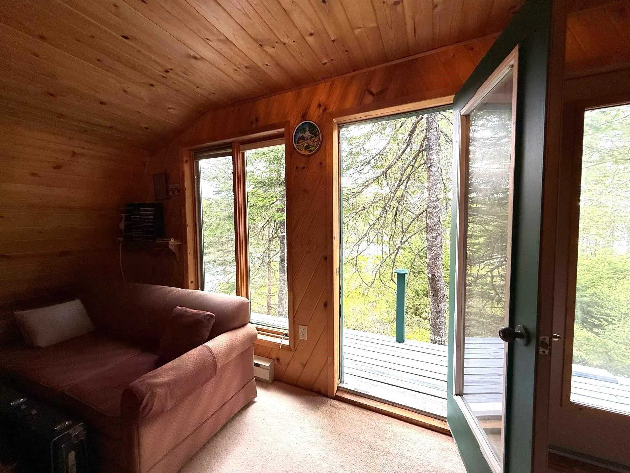 401 Highway, Mount Uniacke, NS B0S 1B0, 2 Bedrooms Bedrooms, ,3 BathroomsBathrooms,Residential,For Sale,Highway 1,202513085