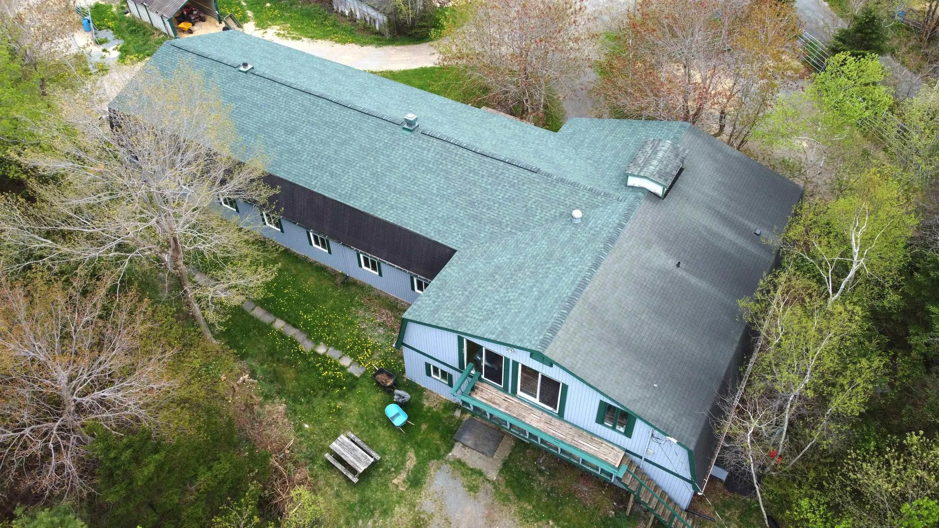 401 Highway, Mount Uniacke, NS B0S 1B0, 2 Bedrooms Bedrooms, ,3 BathroomsBathrooms,Residential,For Sale,Highway 1,202513085