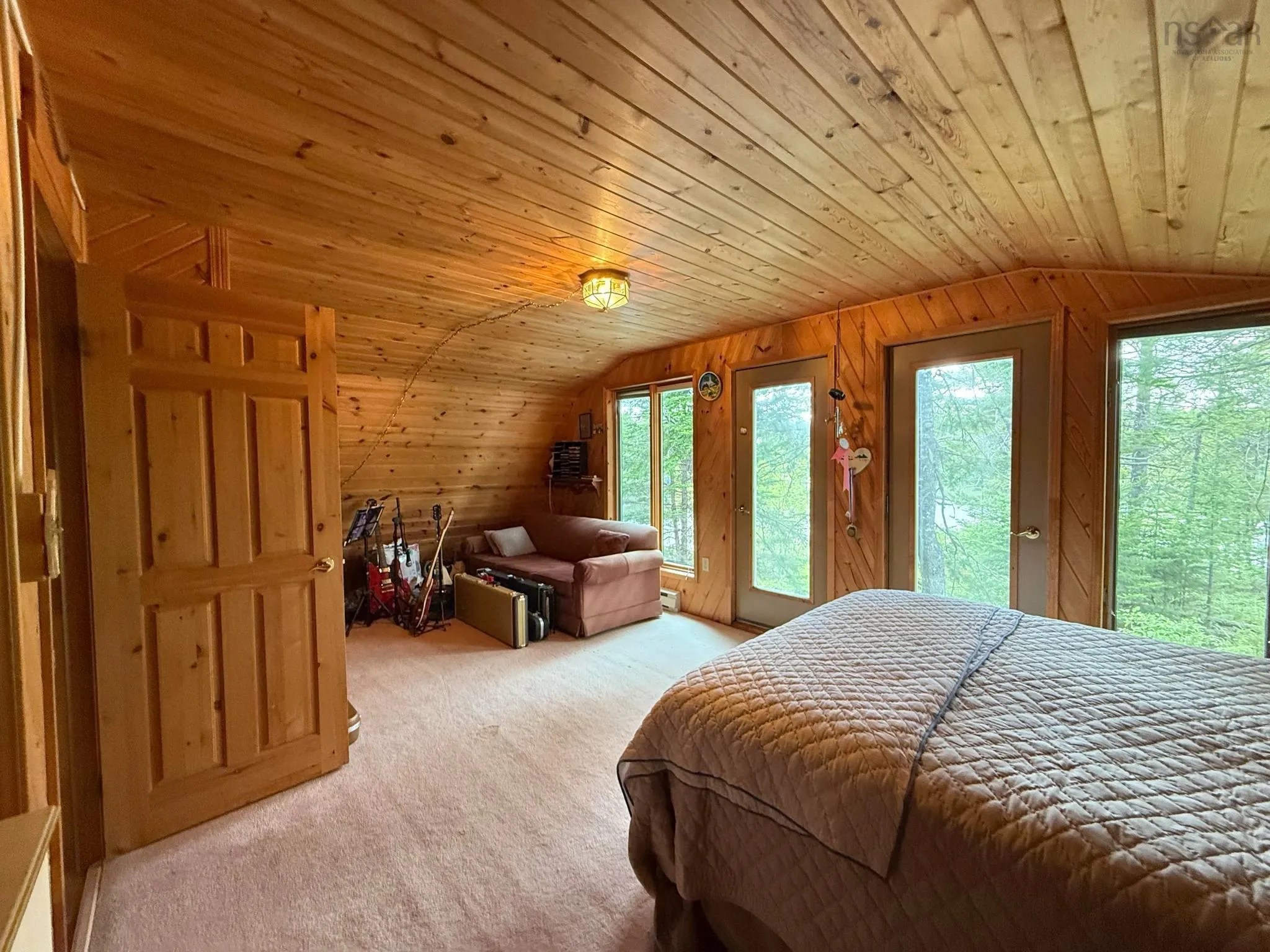 401 Highway, Mount Uniacke, NS B0S 1B0, 2 Bedrooms Bedrooms, ,3 BathroomsBathrooms,Residential,For Sale,Highway 1,202513085