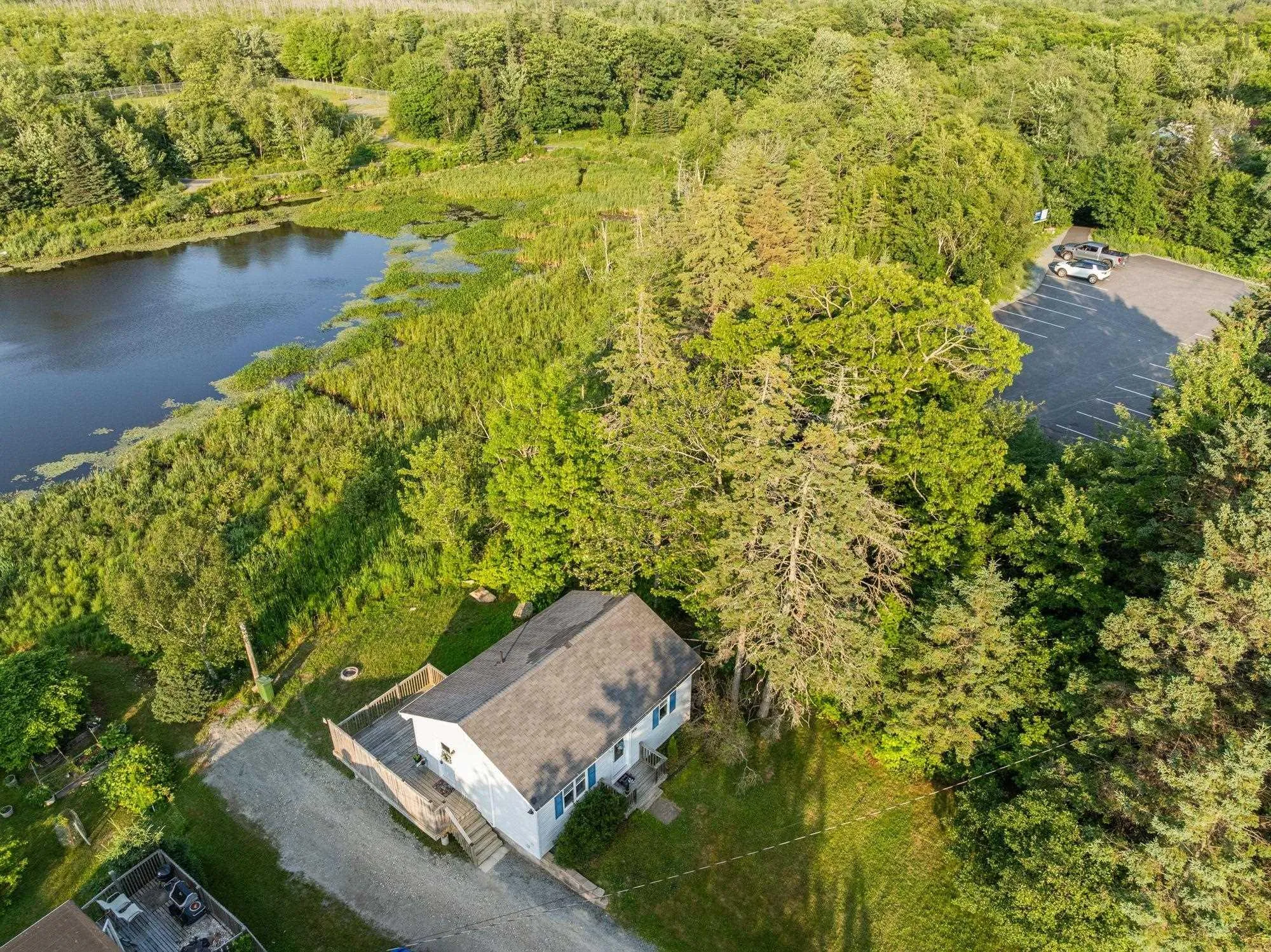 606 Herring Cove Road, Halifax, NS B3R 1X6, 2 Bedrooms Bedrooms, ,1 BathroomBathrooms,Residential,For Sale,Herring Cove,202518096