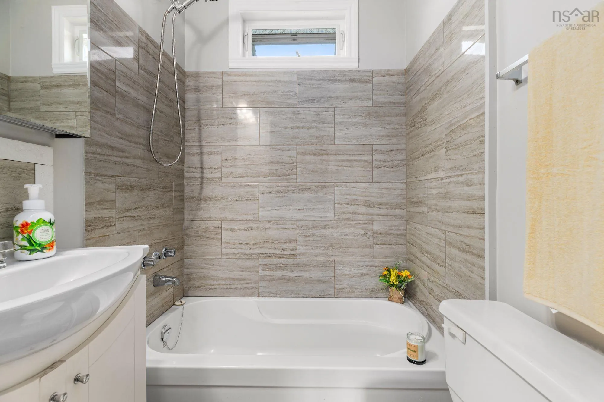 606 Herring Cove Road, Halifax, NS B3R 1X6, 2 Bedrooms Bedrooms, ,1 BathroomBathrooms,Residential,For Sale,Herring Cove,202518096