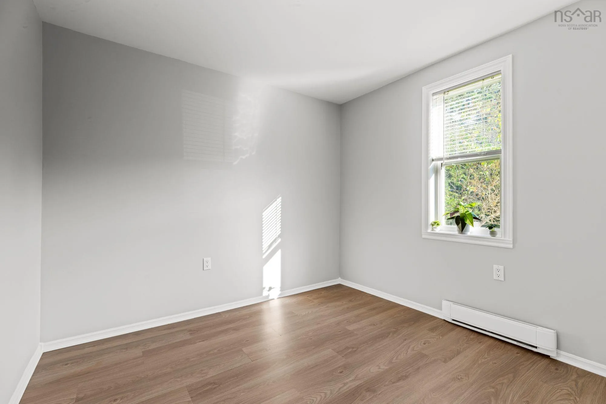 606 Herring Cove Road, Halifax, NS B3R 1X6, 2 Bedrooms Bedrooms, ,1 BathroomBathrooms,Residential,For Sale,Herring Cove,202518096