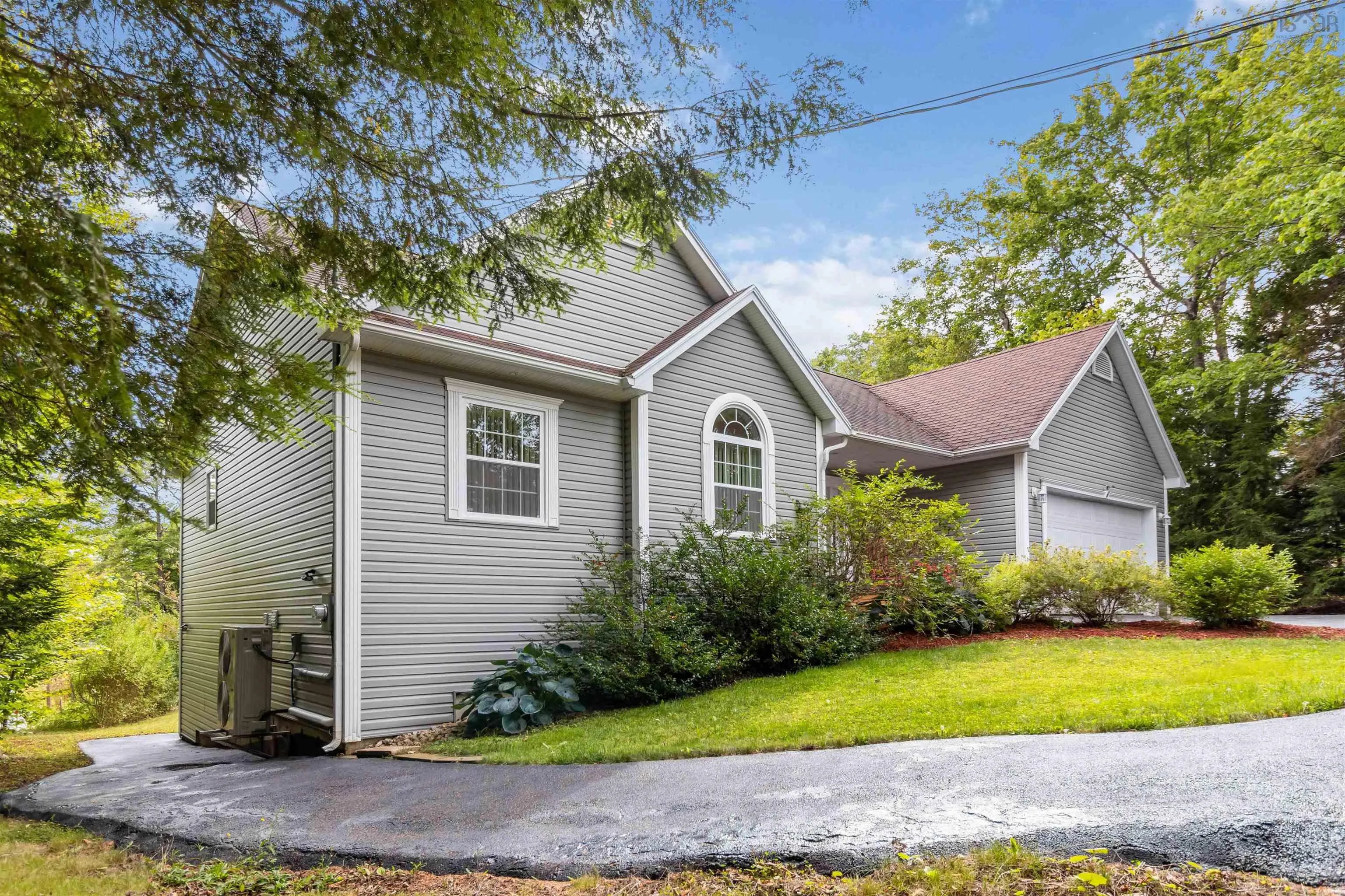 6 Carrie Crescent, Beaver Bank, NS B4G 1B2, 4 Bedrooms Bedrooms, ,3 BathroomsBathrooms,Residential,For Sale,Carrie,202522509