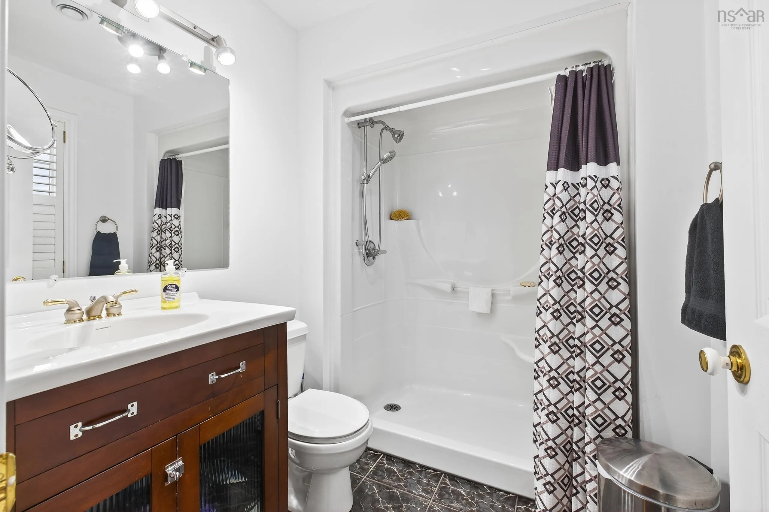 69-71-73-75 Dundee Drive, Sydney, NS B1P 5V2, 8 Bedrooms Bedrooms, ,Residential Income,For Sale,Dundee,202521774