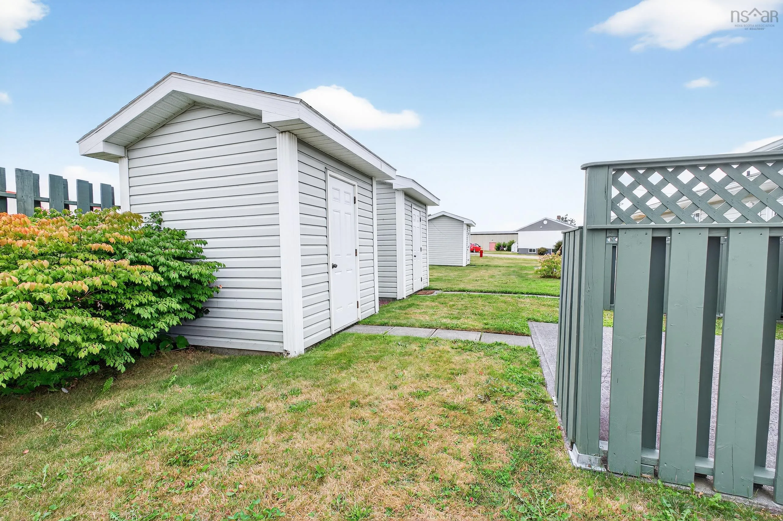 69-71-73-75 Dundee Drive, Sydney, NS B1P 5V2, 8 Bedrooms Bedrooms, ,Residential Income,For Sale,Dundee,202521774