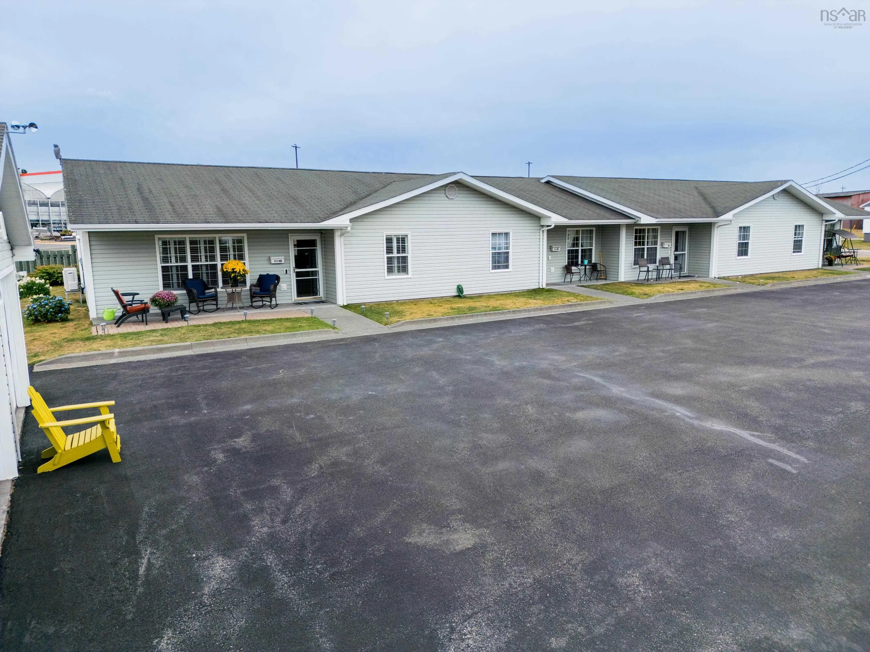 69-71-73-75 Dundee Drive, Sydney, NS B1P 5V2, 8 Bedrooms Bedrooms, ,Residential Income,For Sale,Dundee,202521774
