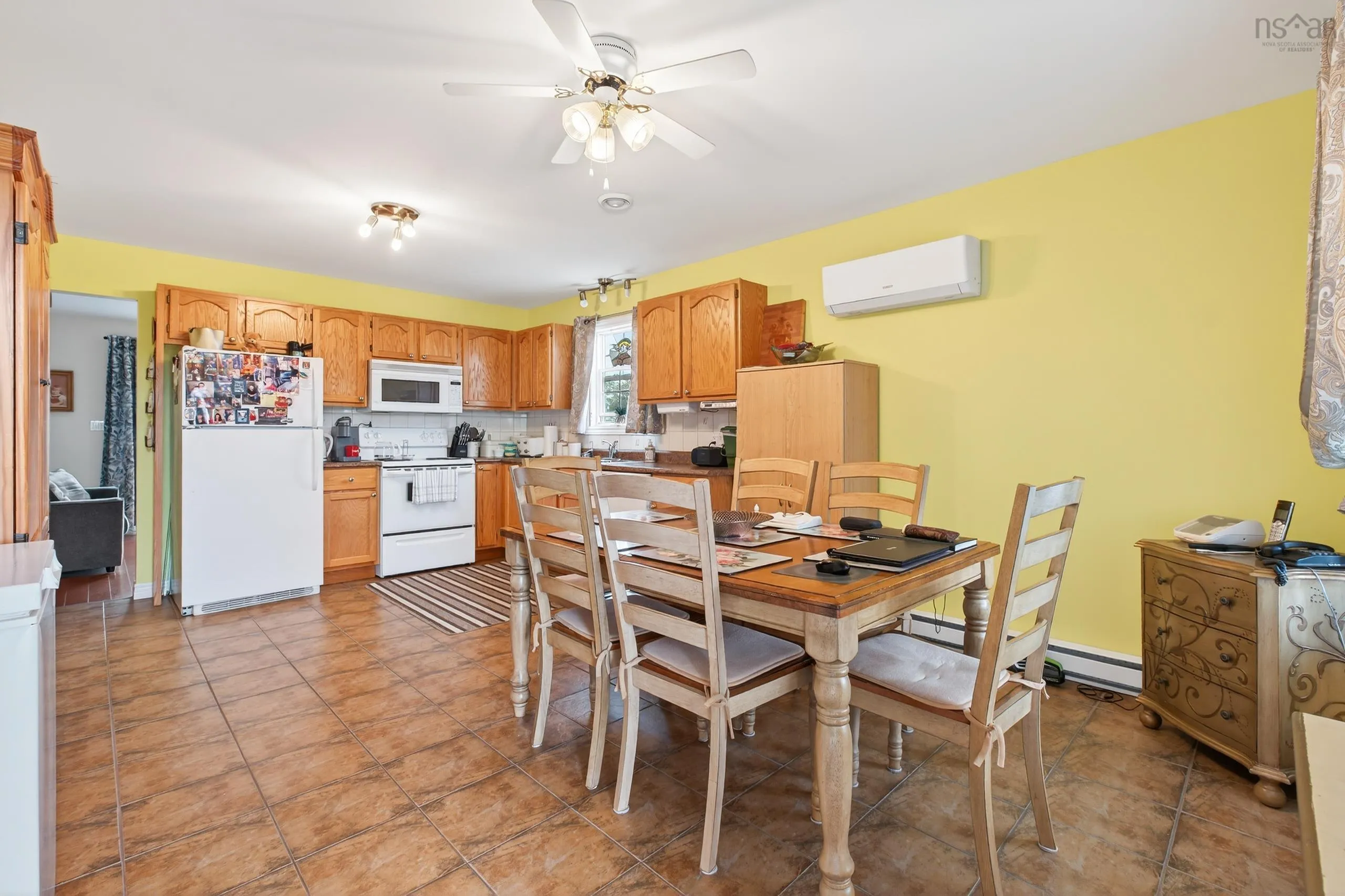 69-71-73-75 Dundee Drive, Sydney, NS B1P 5V2, 8 Bedrooms Bedrooms, ,Residential Income,For Sale,Dundee,202521774
