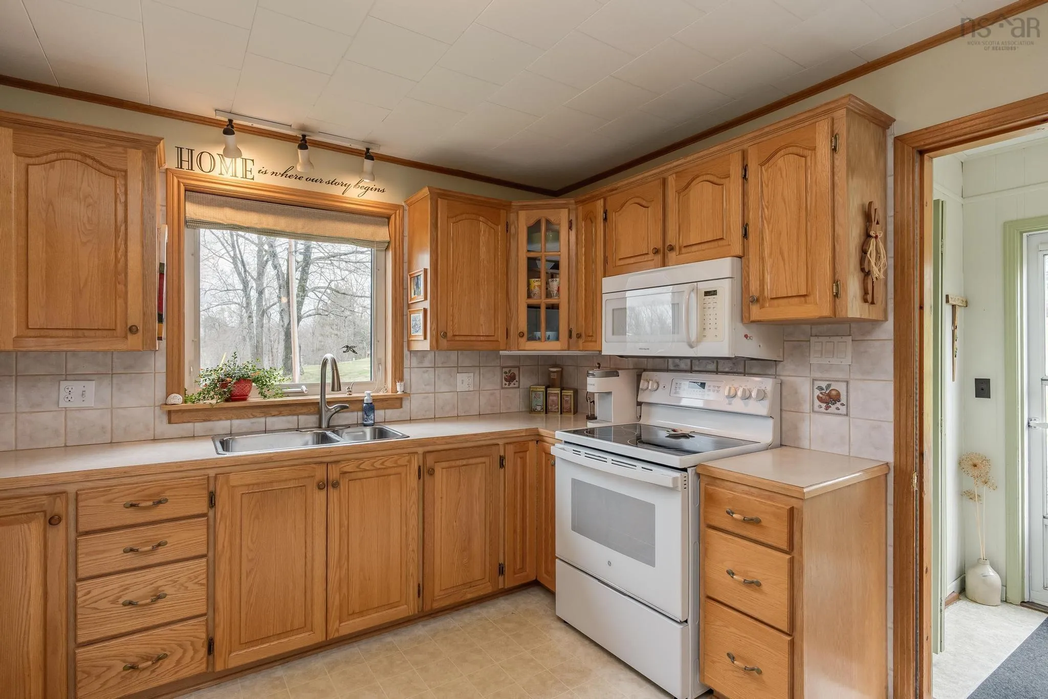 220 Alexander Street, Windsor Ns B0n 2t0, 4 Bedrooms Bedrooms, ,2 BathroomsBathrooms,Residential,For Sale,Alexander,202509335
