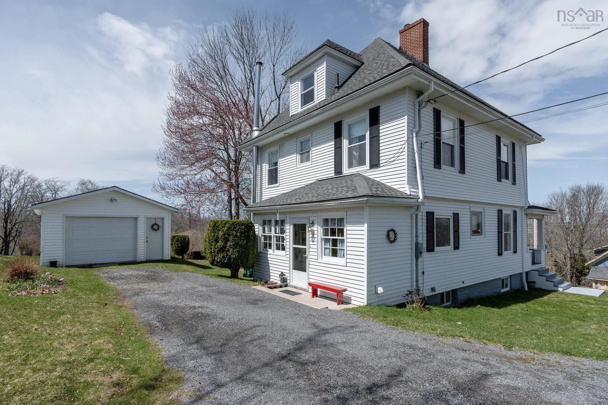 220 Alexander Street, Windsor Ns B0n 2t0, 4 Bedrooms Bedrooms, ,2 BathroomsBathrooms,Residential,For Sale,Alexander,202509335