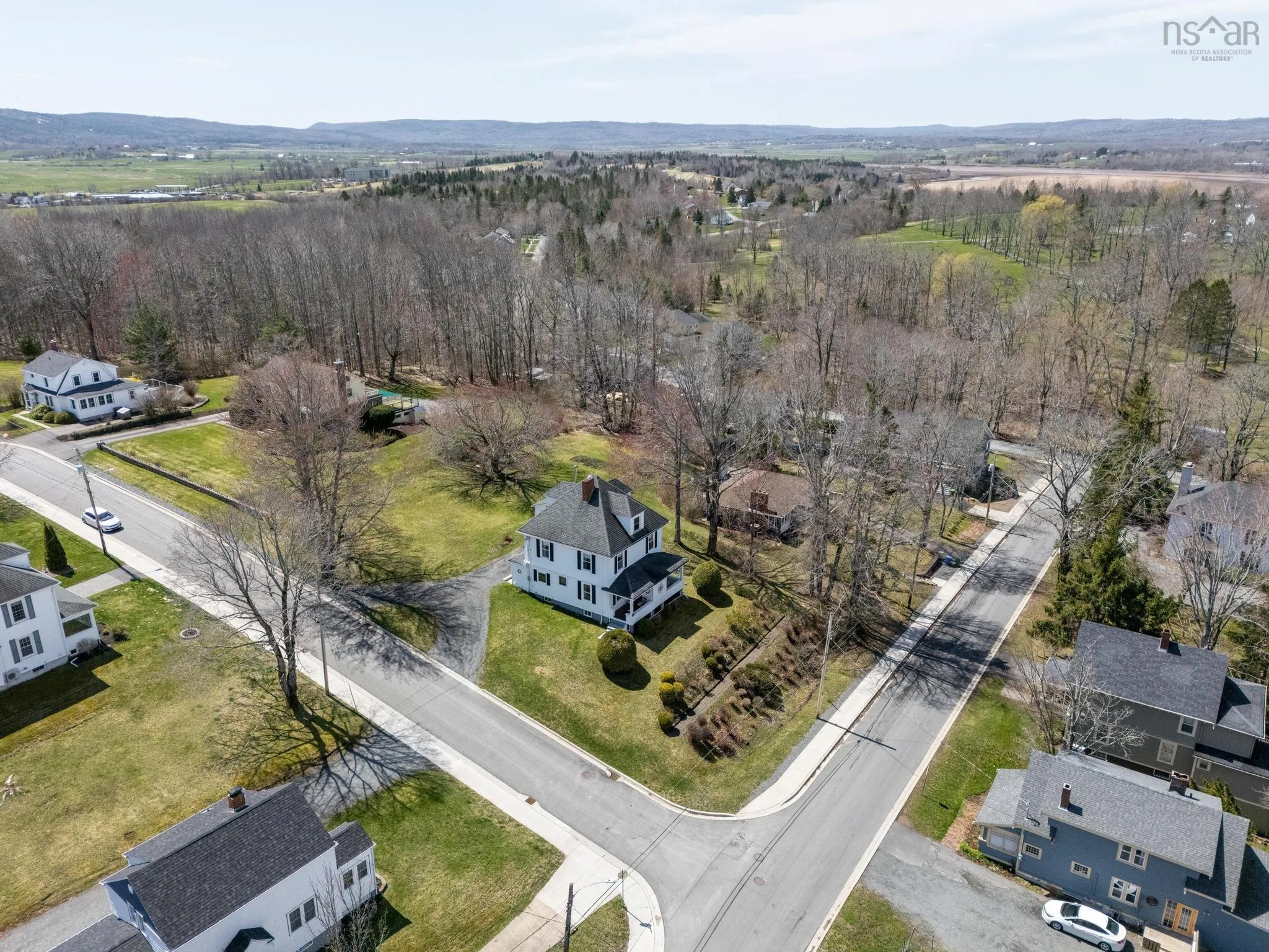 220 Alexander Street, Windsor Ns B0n 2t0, 4 Bedrooms Bedrooms, ,2 BathroomsBathrooms,Residential,For Sale,Alexander,202509335