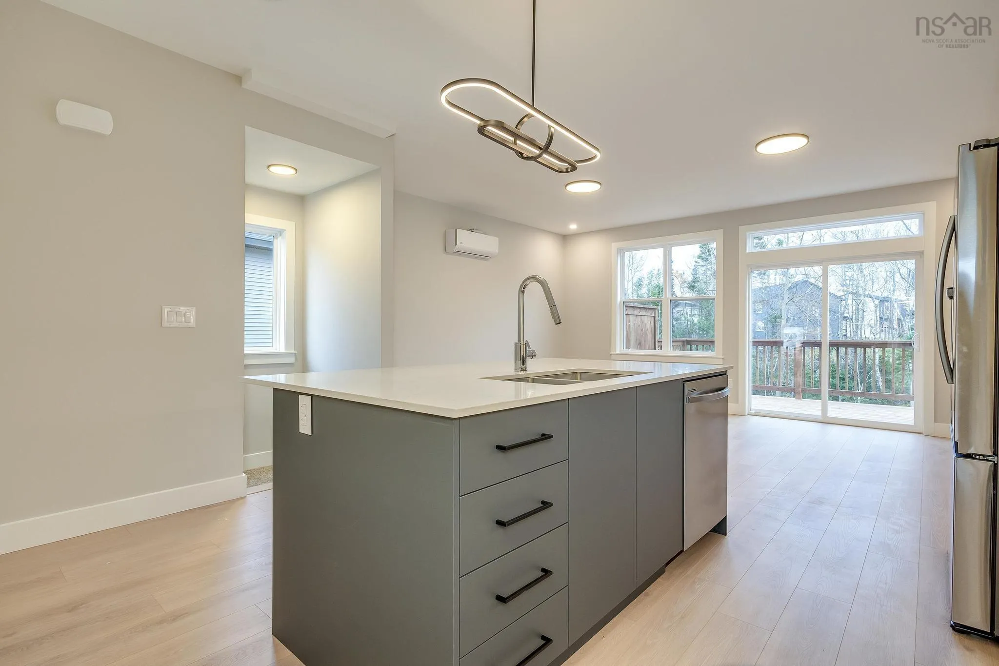 81b-183 Colonial Crescent, Halifax, NS B3R 2H8, 5 Bedrooms Bedrooms, ,4 BathroomsBathrooms,Residential,For Sale,Colonial,202524841
