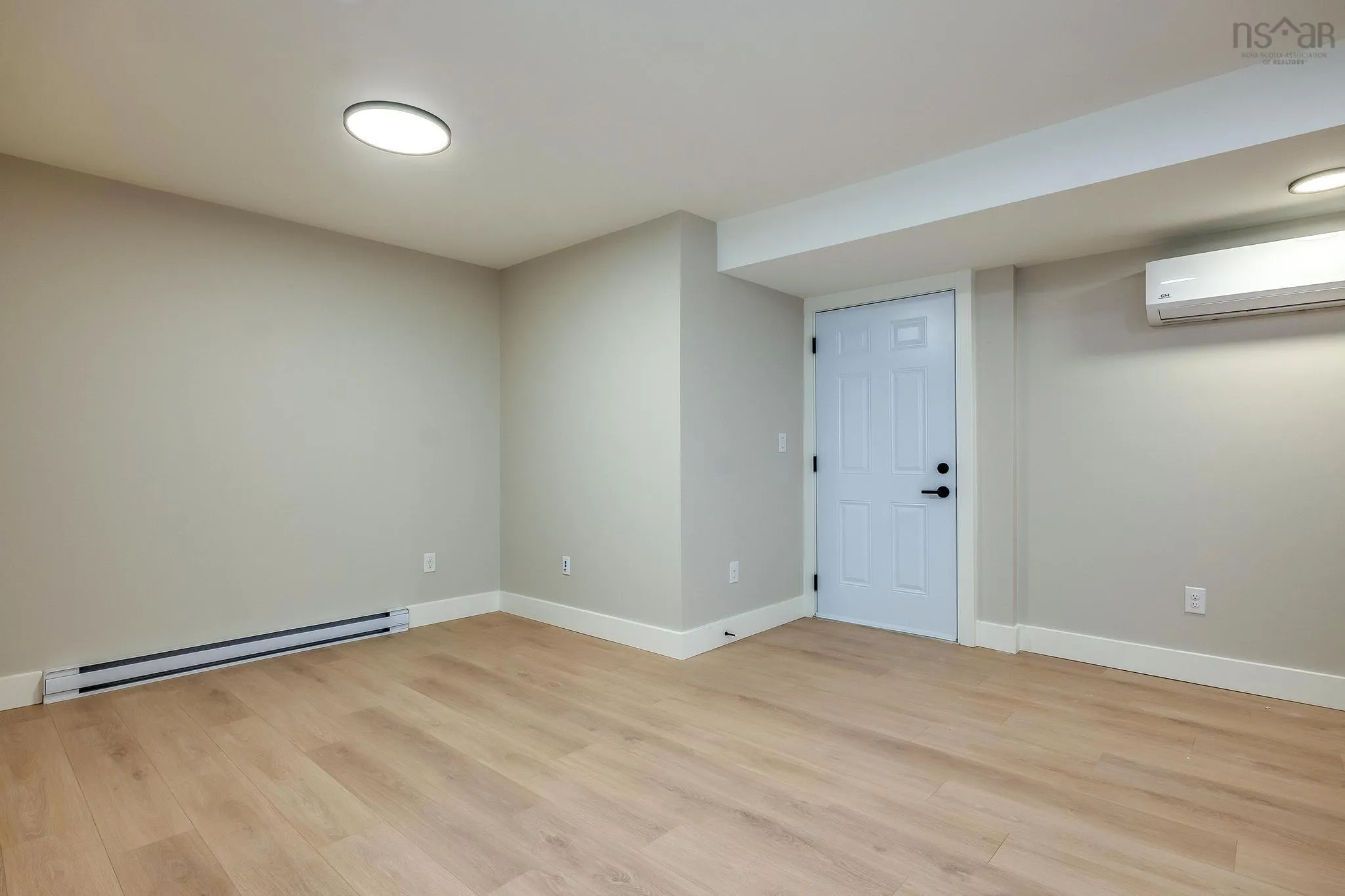 81b-183 Colonial Crescent, Halifax, NS B3R 2H8, 5 Bedrooms Bedrooms, ,4 BathroomsBathrooms,Residential,For Sale,Colonial,202524841