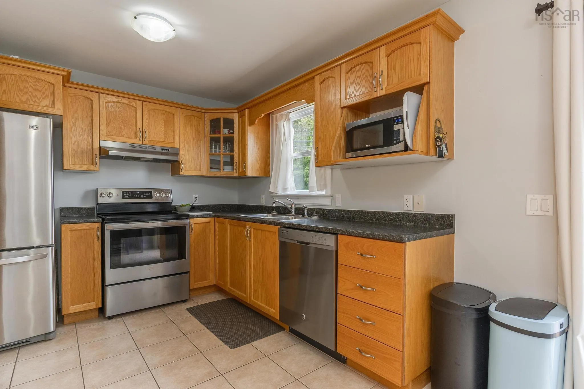 1200 Sackville Drive, Middle Sackville, NS B4E 3G1, 3 Bedrooms Bedrooms, ,2 BathroomsBathrooms,Residential,For Sale,Sackville,202524857