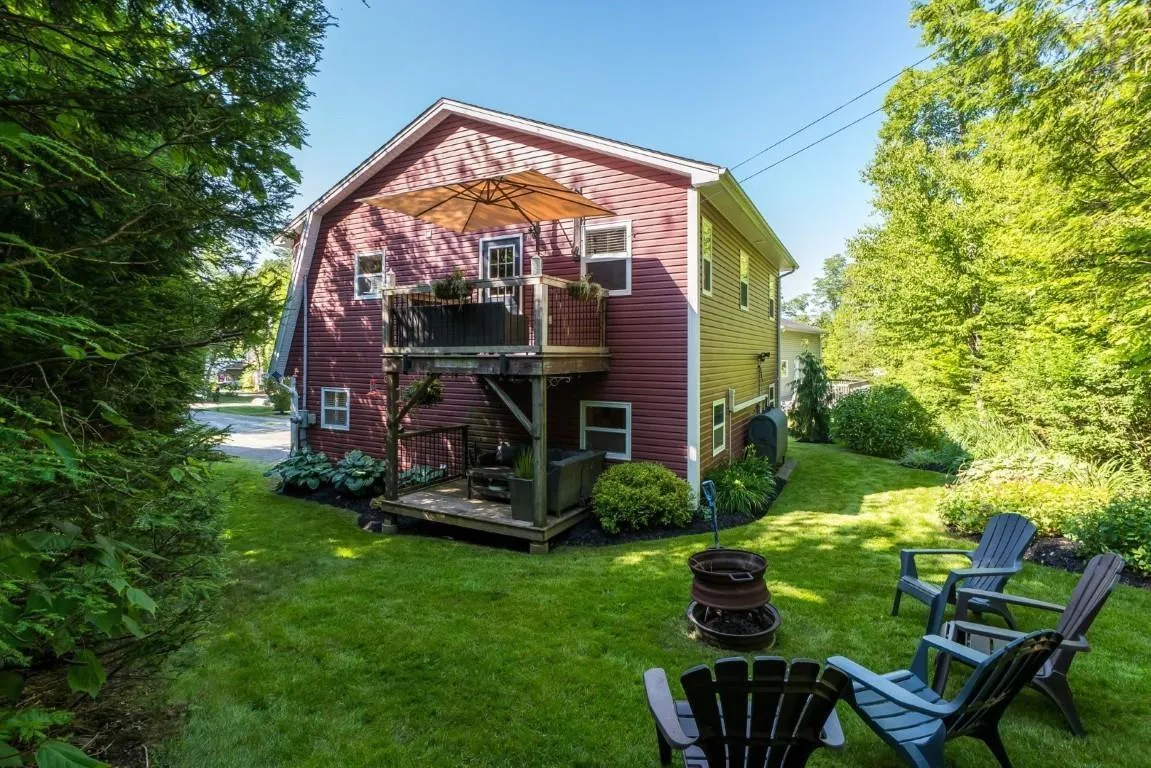 115 Springfield Lake Road, Middle Sackville, NS B4E 3B1, 2 Bedrooms Bedrooms, ,2 BathroomsBathrooms,Residential,For Sale,Springfield Lake,202518197