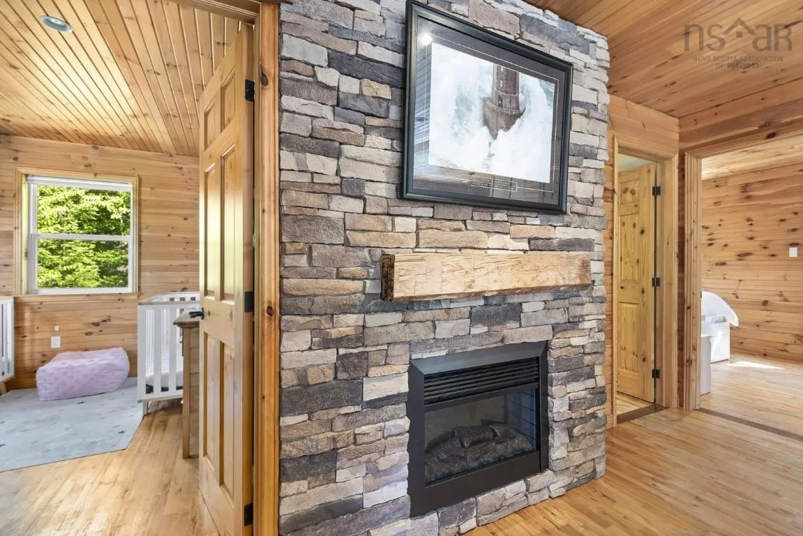 115 Springfield Lake Road, Middle Sackville, NS B4E 3B1, 2 Bedrooms Bedrooms, ,2 BathroomsBathrooms,Residential,For Sale,Springfield Lake,202518197