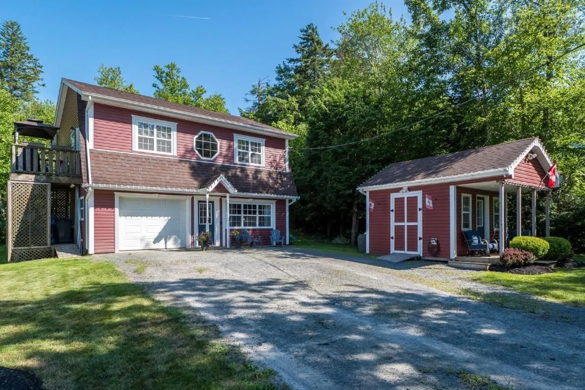 115 Springfield Lake Road, Middle Sackville, NS B4E 3B1, 2 Bedrooms Bedrooms, ,2 BathroomsBathrooms,Residential,For Sale,Springfield Lake,202518197
