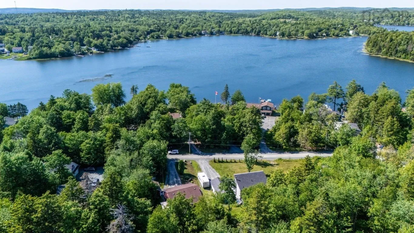 115 Springfield Lake Road, Middle Sackville, NS B4E 3B1, 2 Bedrooms Bedrooms, ,2 BathroomsBathrooms,Residential,For Sale,Springfield Lake,202518197