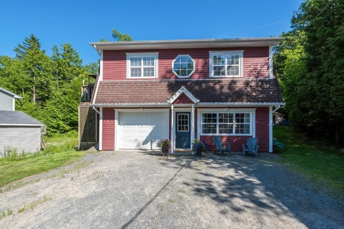 115 Springfield Lake Road, Middle Sackville, NS B4E 3B1, 2 Bedrooms Bedrooms, ,2 BathroomsBathrooms,Residential,For Sale,Springfield Lake,202518197