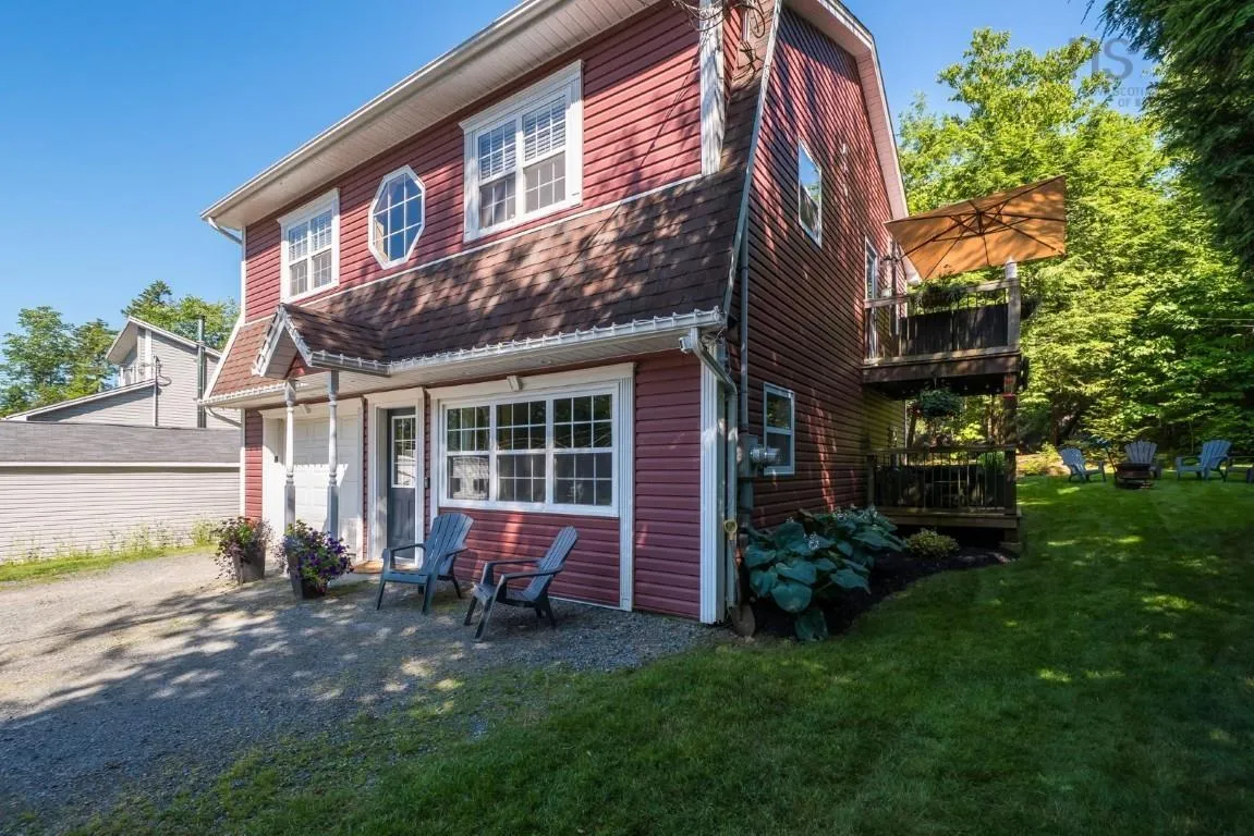 115 Springfield Lake Road, Middle Sackville, NS B4E 3B1, 2 Bedrooms Bedrooms, ,2 BathroomsBathrooms,Residential,For Sale,Springfield Lake,202518197
