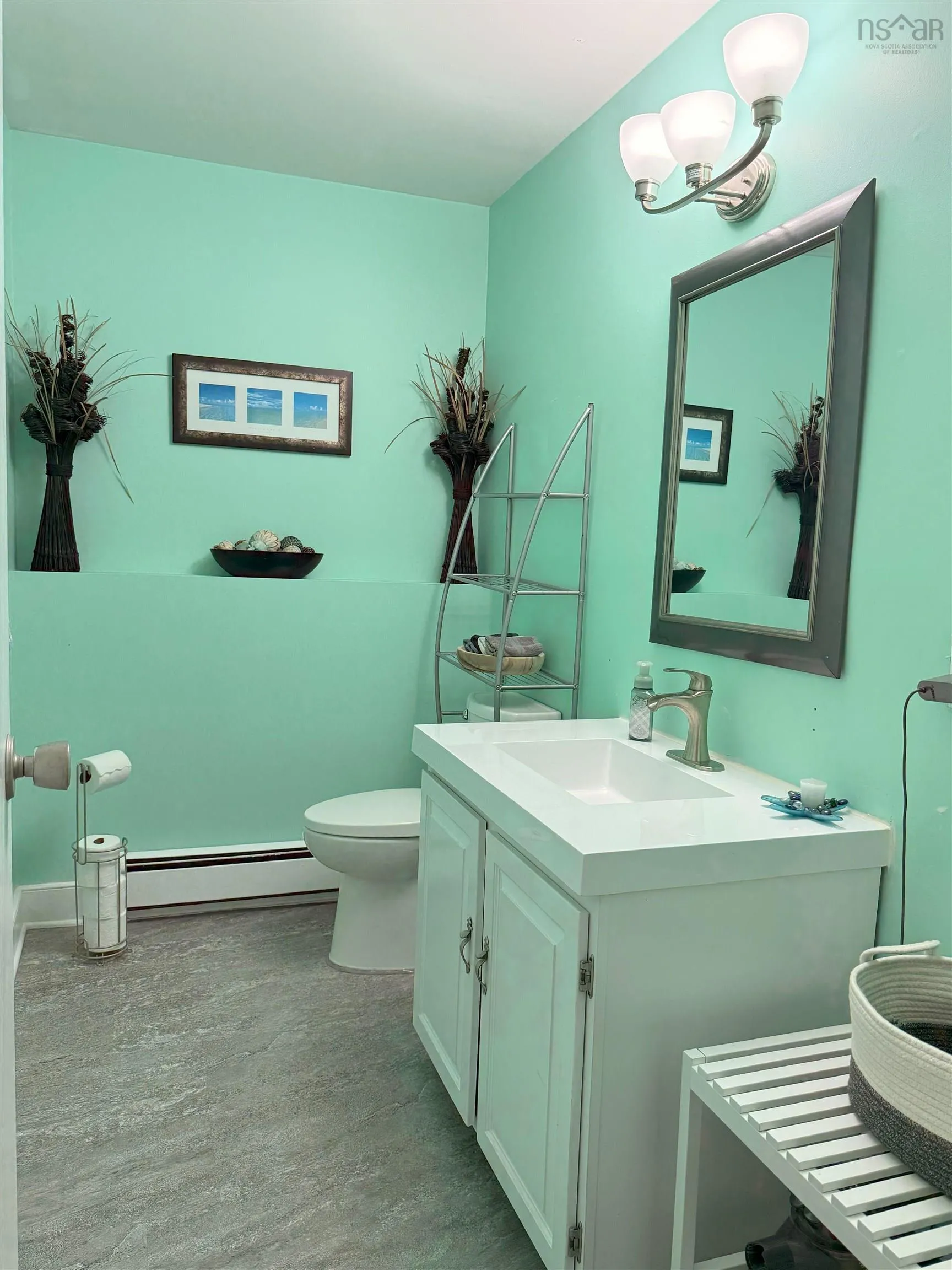 5 Susan Place, Crichton Park, NS B3A 4M3, 4 Bedrooms Bedrooms, ,3 BathroomsBathrooms,Residential,For Sale,Susan,202519588