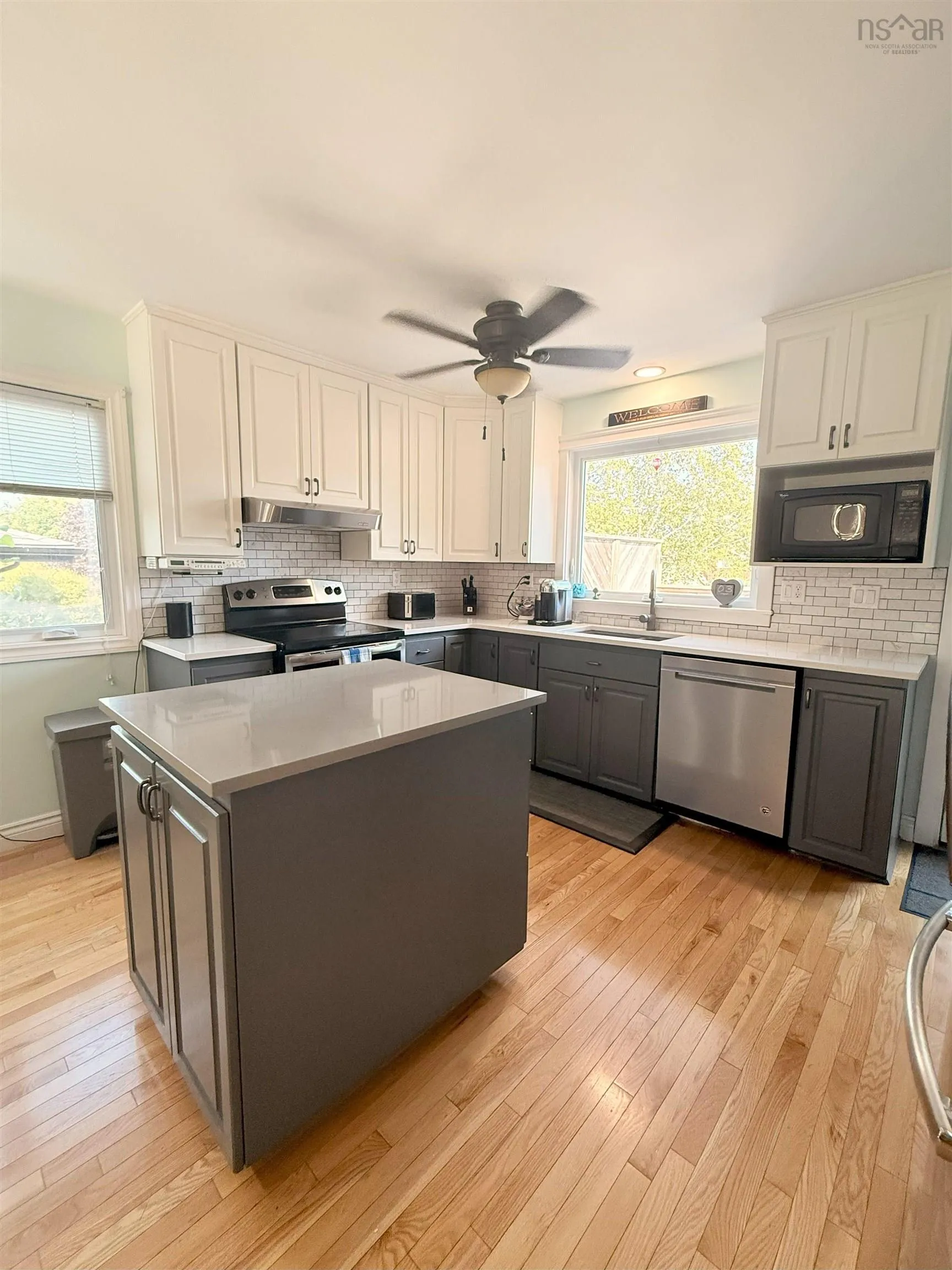 5 Susan Place, Crichton Park, NS B3A 4M3, 4 Bedrooms Bedrooms, ,3 BathroomsBathrooms,Residential,For Sale,Susan,202519588