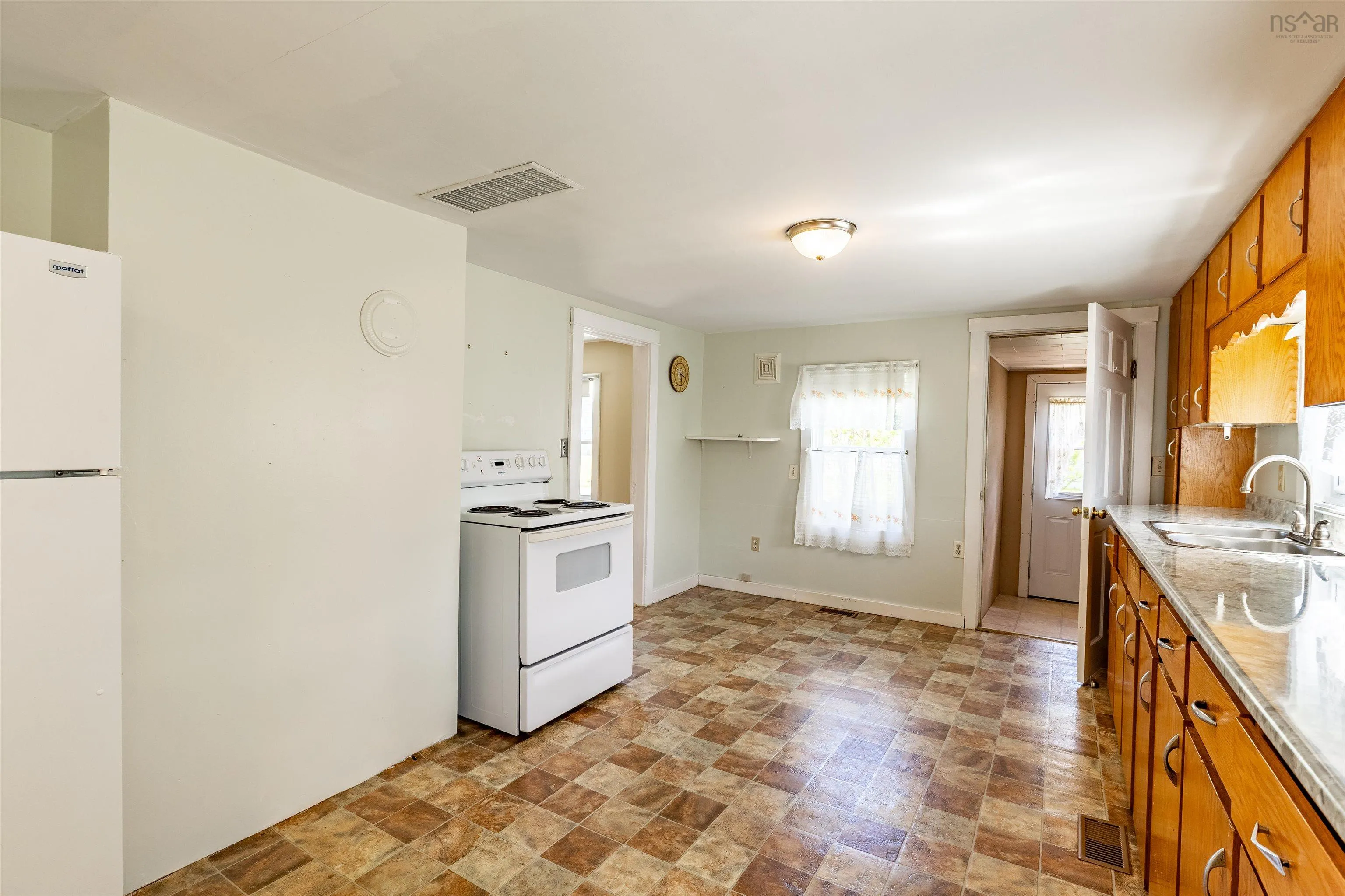 147 Chemin Des Cottreau Road, Wedgeport, NS B0W 3P0, 3 Bedrooms Bedrooms, ,2 BathroomsBathrooms,Residential,For Sale,Chemin Des Cottreau,202512823