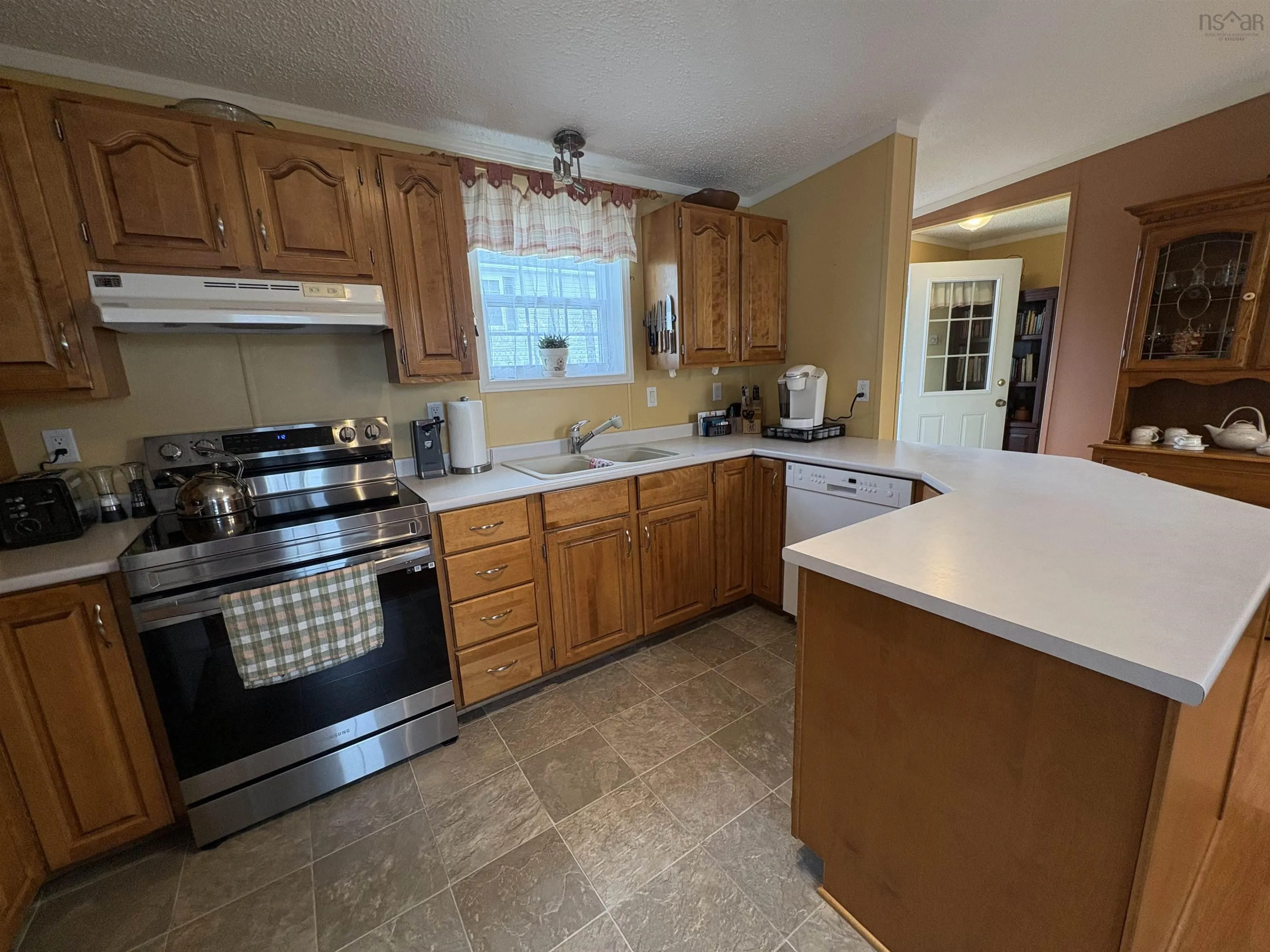 1056 Park Lane, Westville, NS B0K 2A0, 3 Bedrooms Bedrooms, ,2 BathroomsBathrooms,Residential,For Sale,Park,202522755