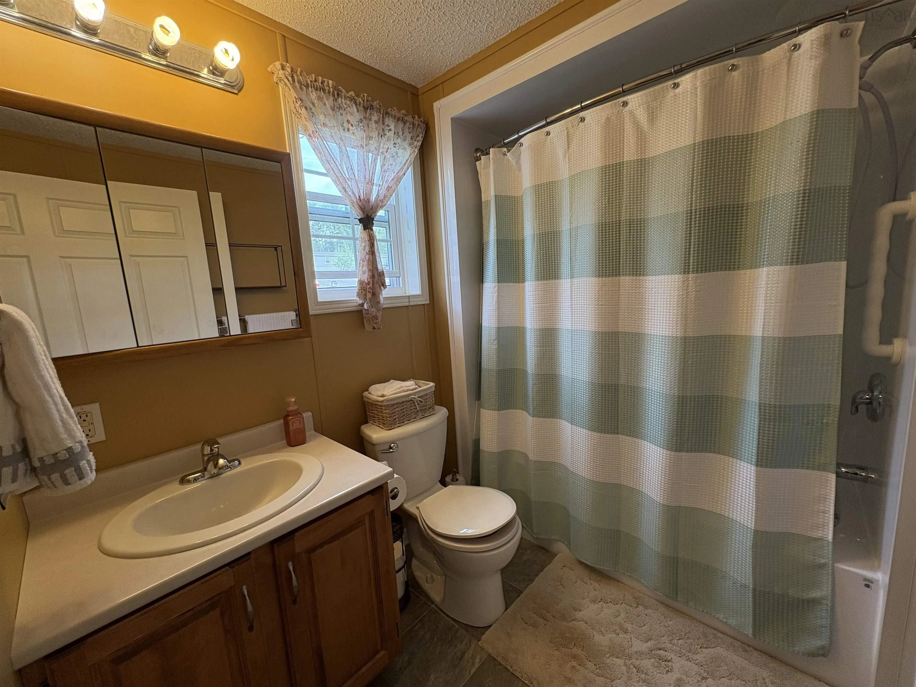 1056 Park Lane, Westville, NS B0K 2A0, 3 Bedrooms Bedrooms, ,2 BathroomsBathrooms,Residential,For Sale,Park,202522755