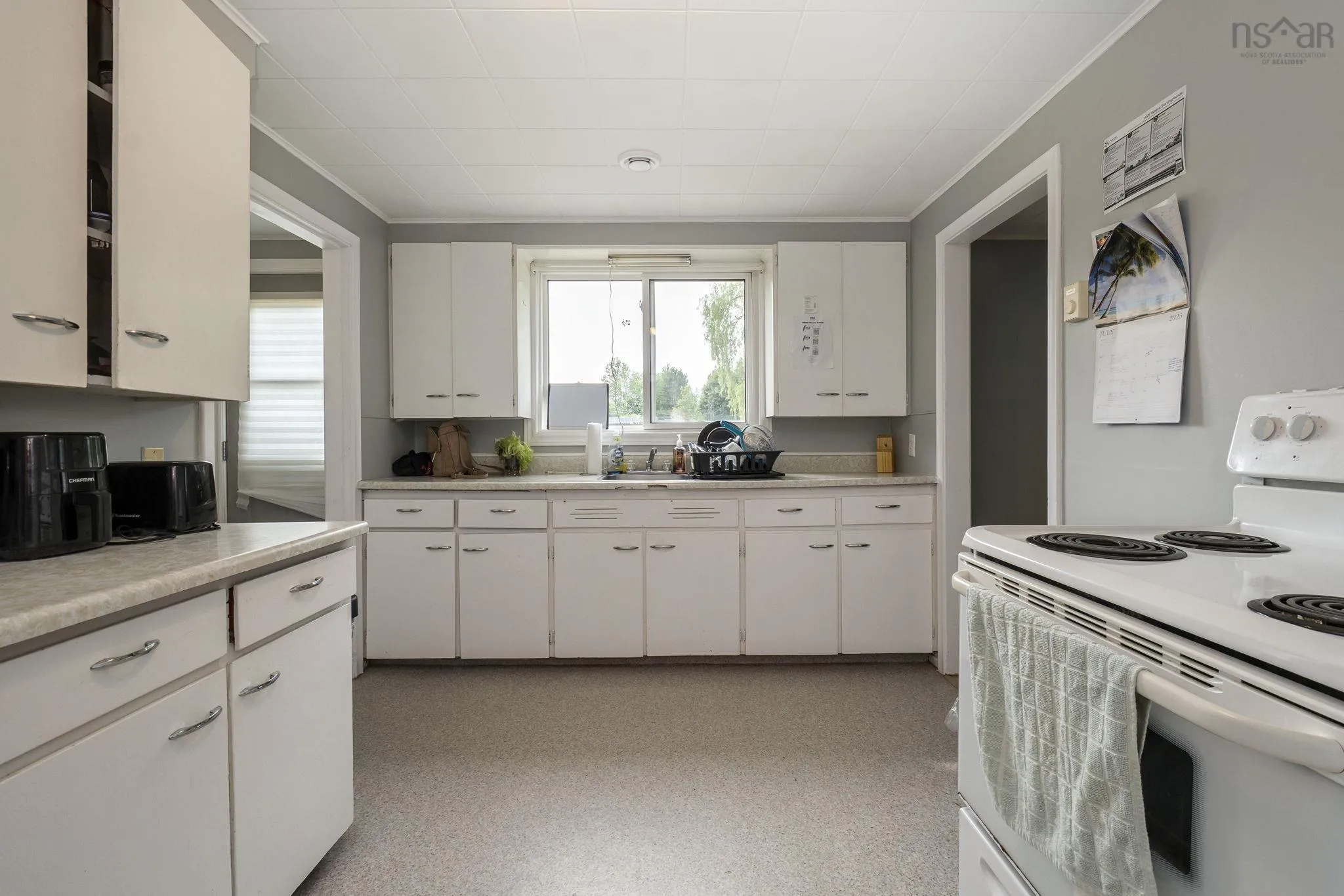 1592 Crossley Court, Windsor, NS B0N 2T0, 12 Bedrooms Bedrooms, ,Residential Income,For Sale,Crossley,202518317