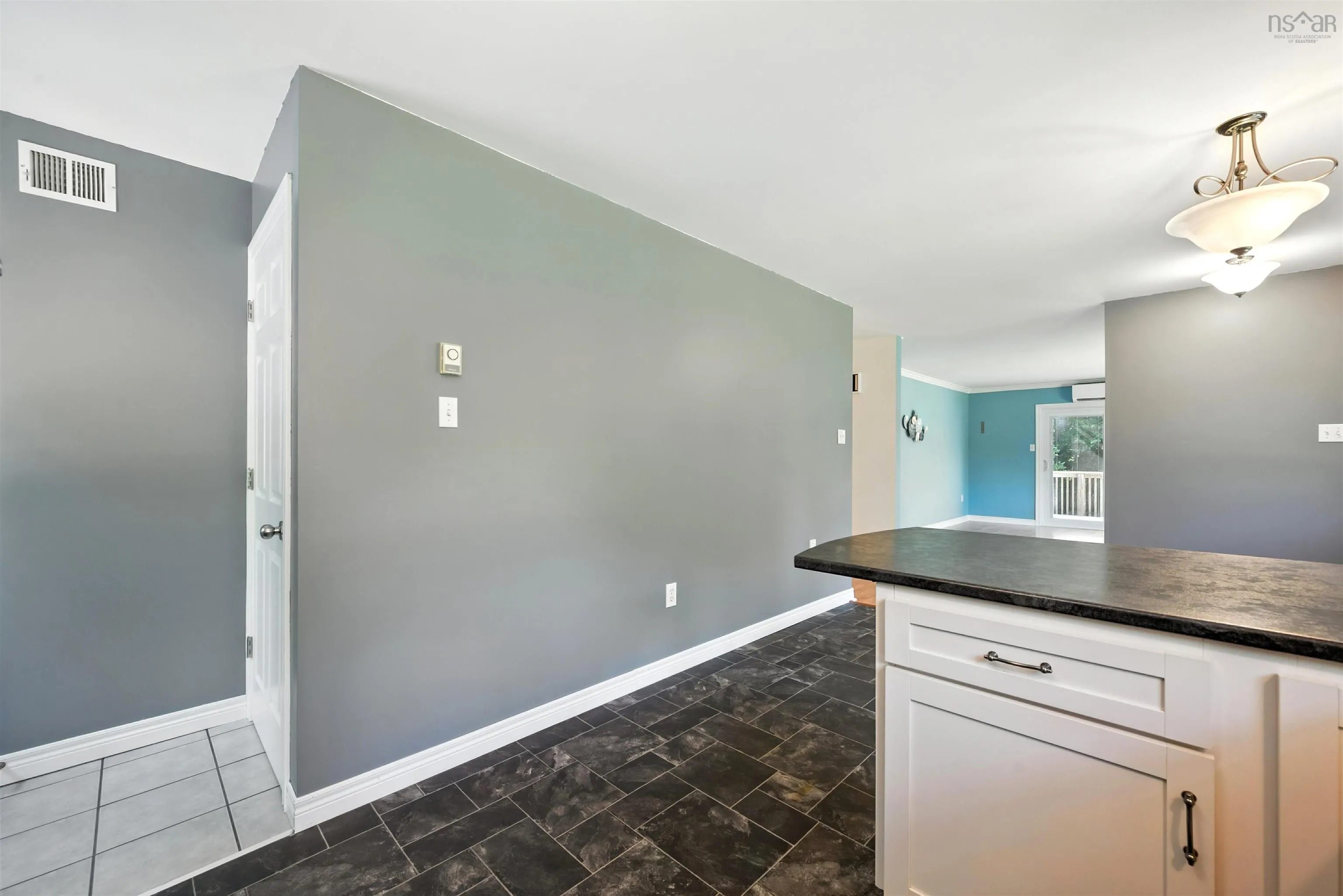 18 Archibald Drive, Fall River, NS B2T 1E8, 2 Bedrooms Bedrooms, ,2 BathroomsBathrooms,Residential,For Sale,Archibald,202518700