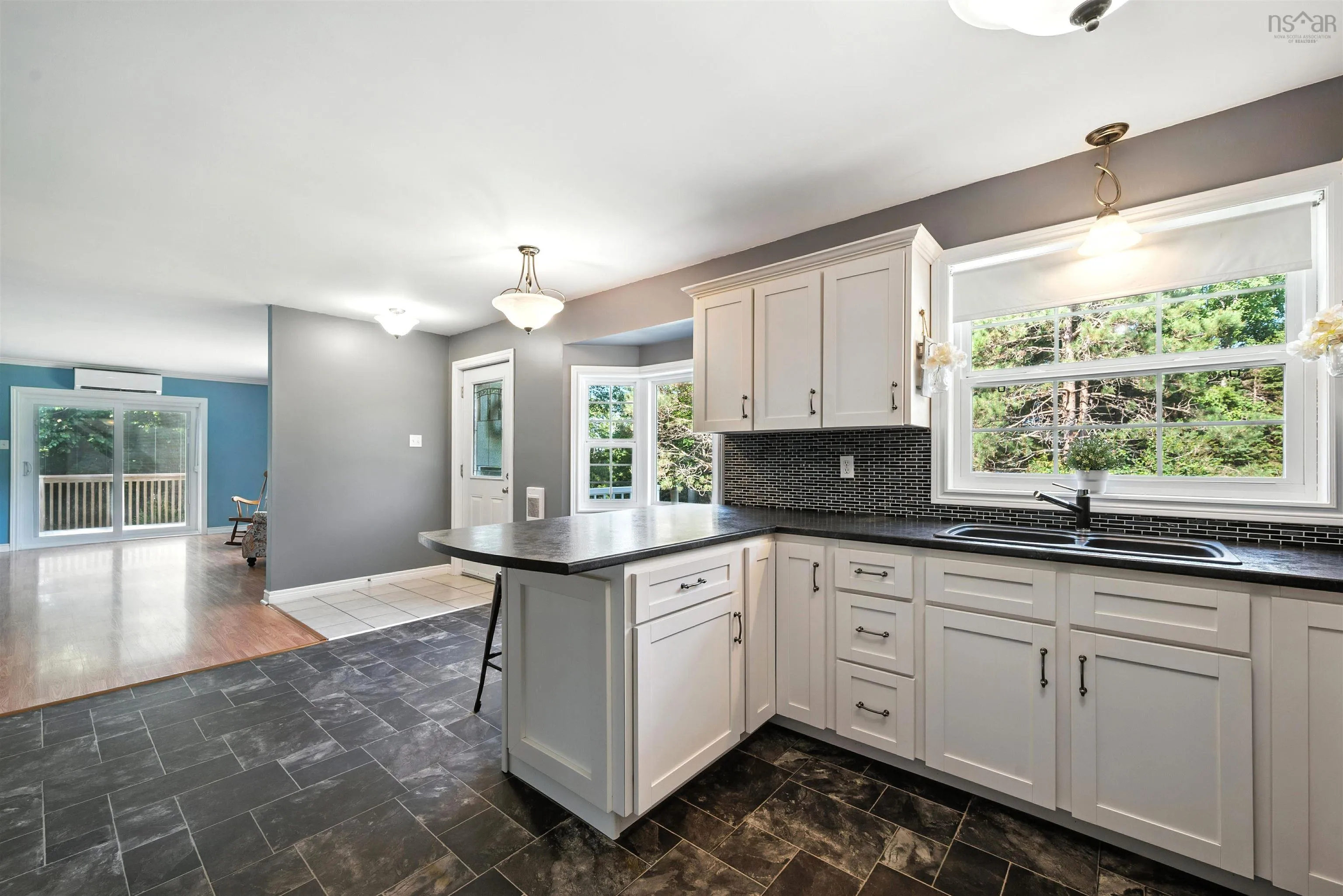 18 Archibald Drive, Fall River, NS B2T 1E8, 2 Bedrooms Bedrooms, ,2 BathroomsBathrooms,Residential,For Sale,Archibald,202518700