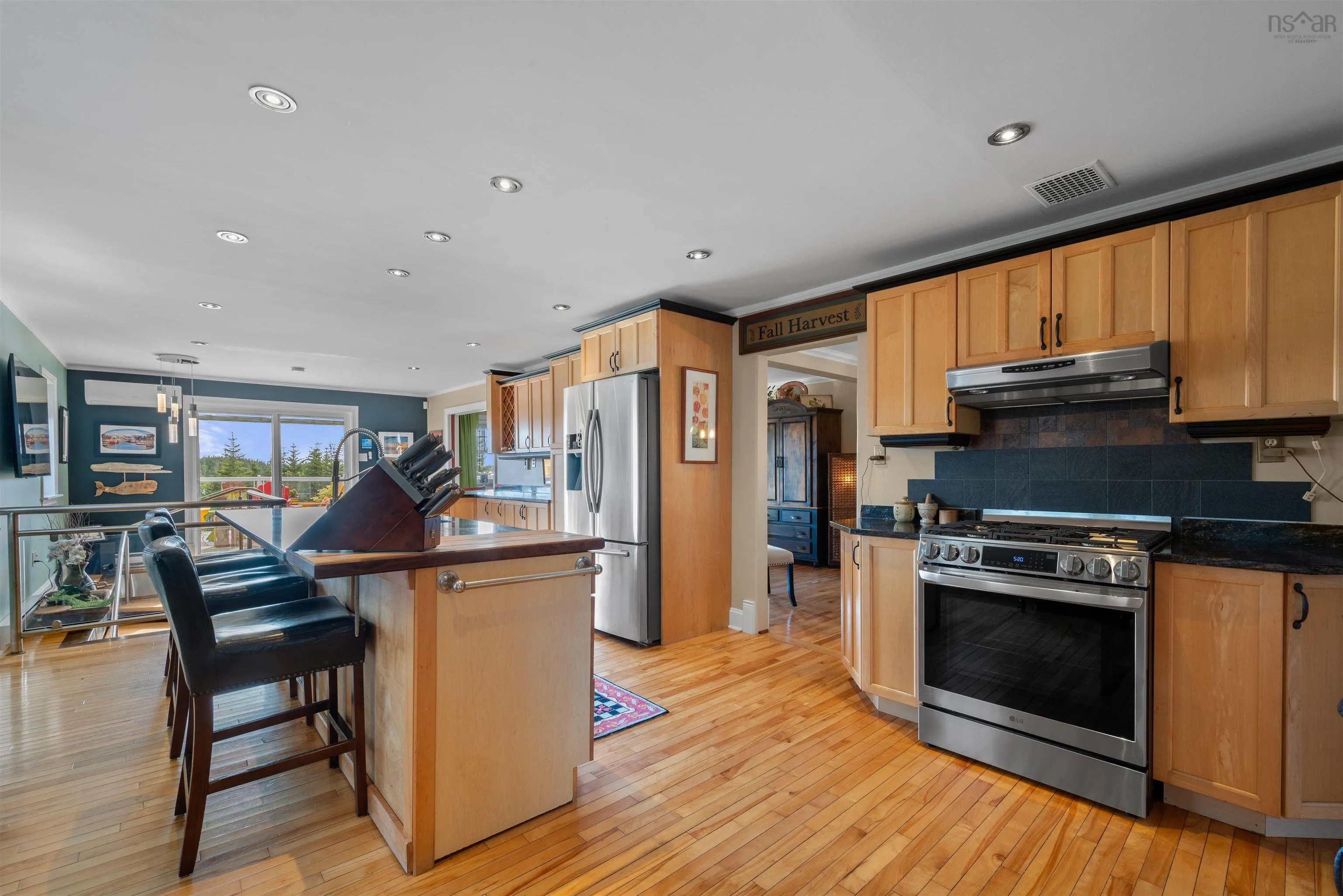 2270 Ostrea Lake Road, Ostrea Lake, NS B0J 2L0, 4 Bedrooms Bedrooms, ,3 BathroomsBathrooms,Residential,For Sale,Ostrea Lake,202522673