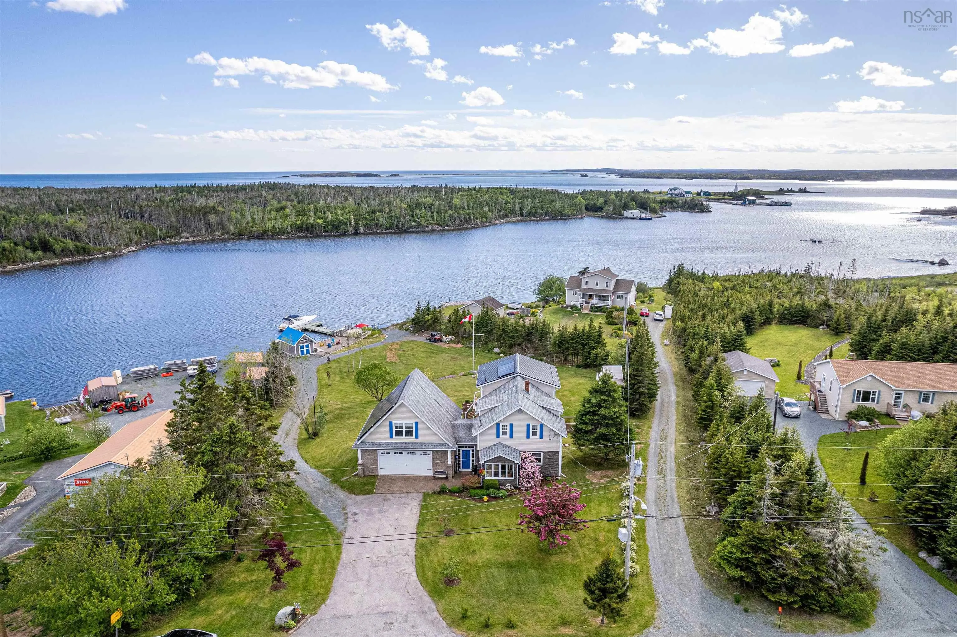 2270 Ostrea Lake Road, Ostrea Lake, NS B0J 2L0, 4 Bedrooms Bedrooms, ,3 BathroomsBathrooms,Residential,For Sale,Ostrea Lake,202522673