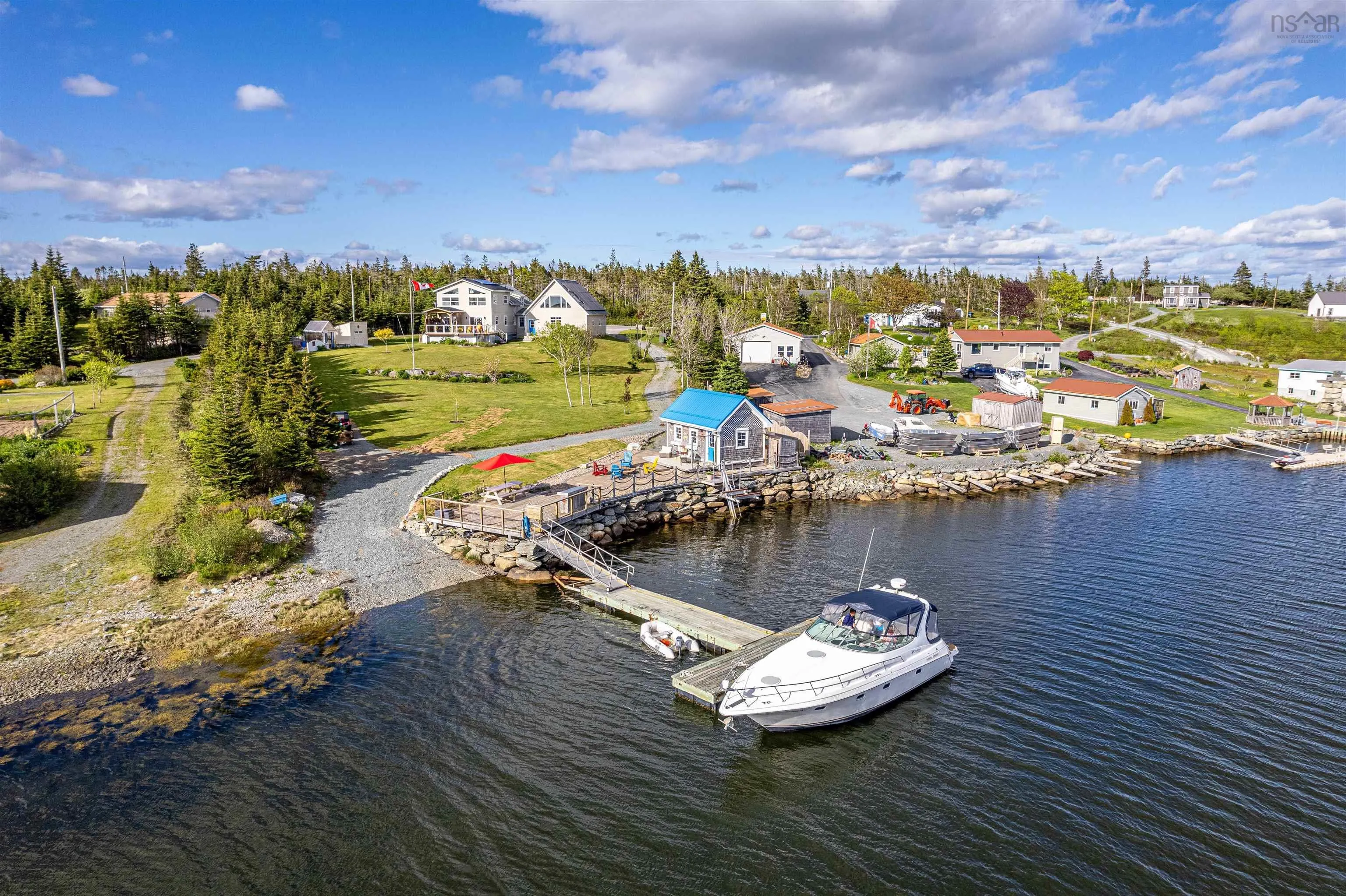 2270 Ostrea Lake Road, Ostrea Lake, NS B0J 2L0, 4 Bedrooms Bedrooms, ,3 BathroomsBathrooms,Residential,For Sale,Ostrea Lake,202522673