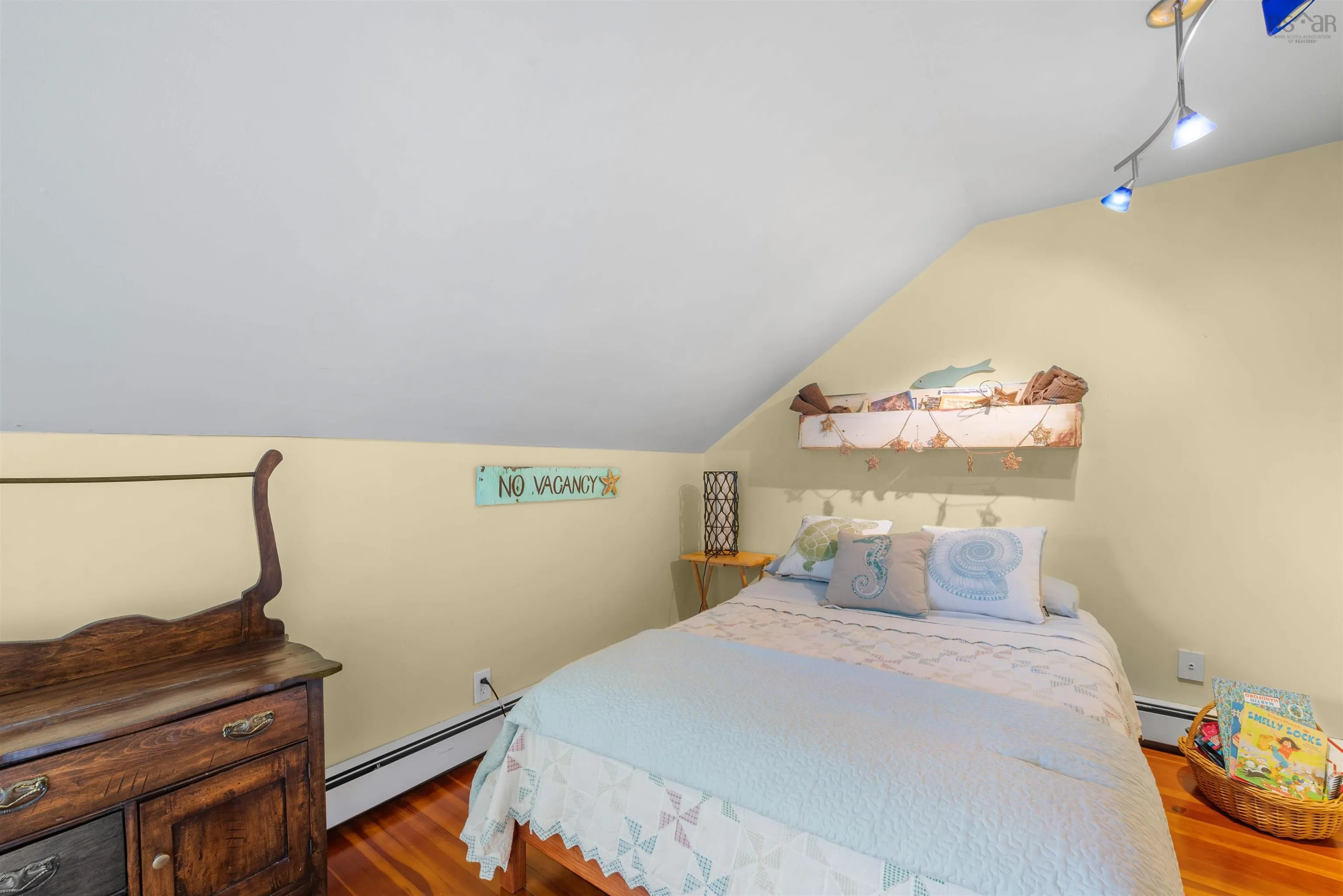 2270 Ostrea Lake Road, Ostrea Lake, NS B0J 2L0, 4 Bedrooms Bedrooms, ,3 BathroomsBathrooms,Residential,For Sale,Ostrea Lake,202522673