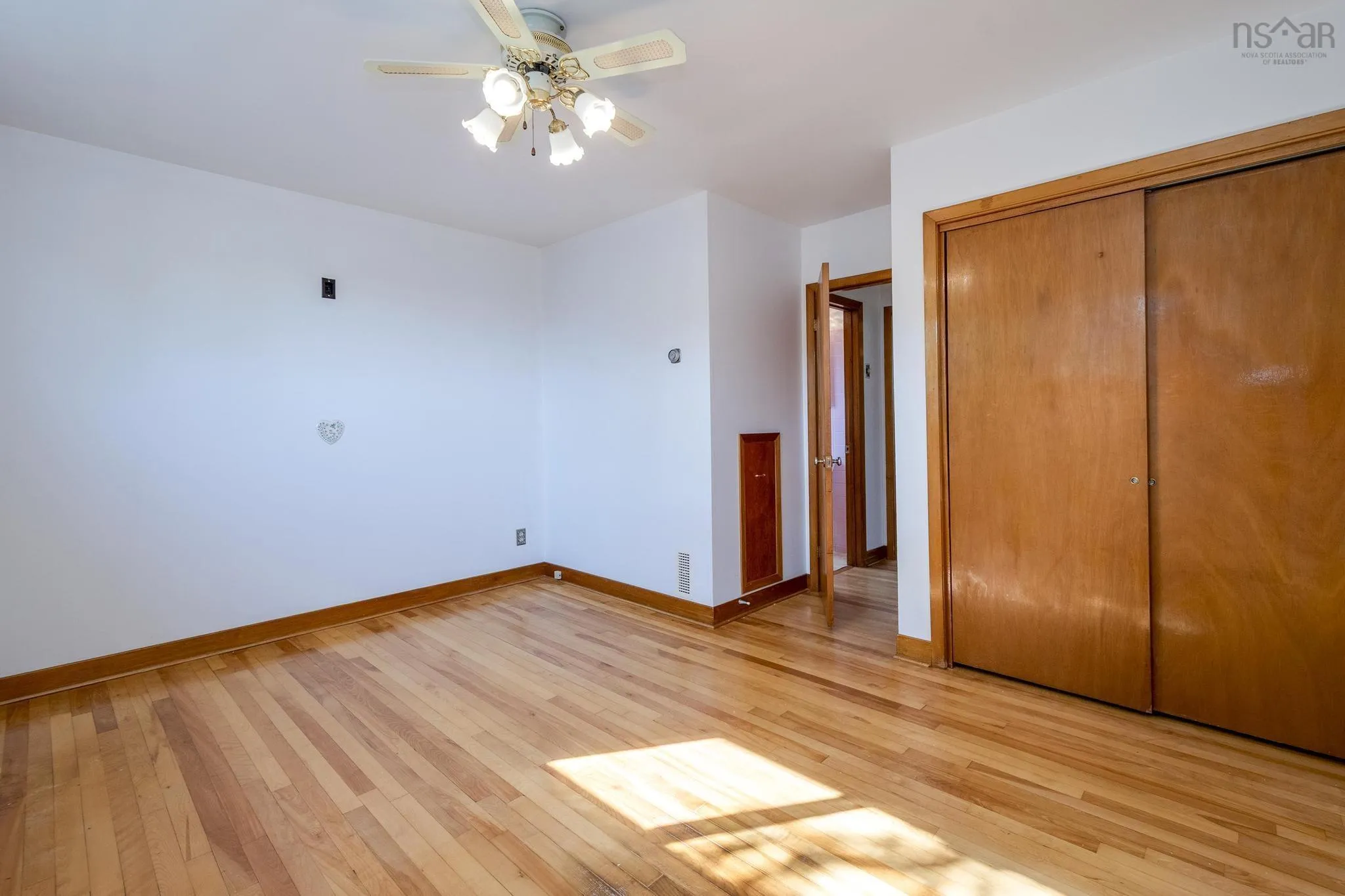 6 Austen Drive, Dartmouth, NS B2W 3M2, 4 Bedrooms Bedrooms, ,2 BathroomsBathrooms,Residential,For Sale,Austen,202521174