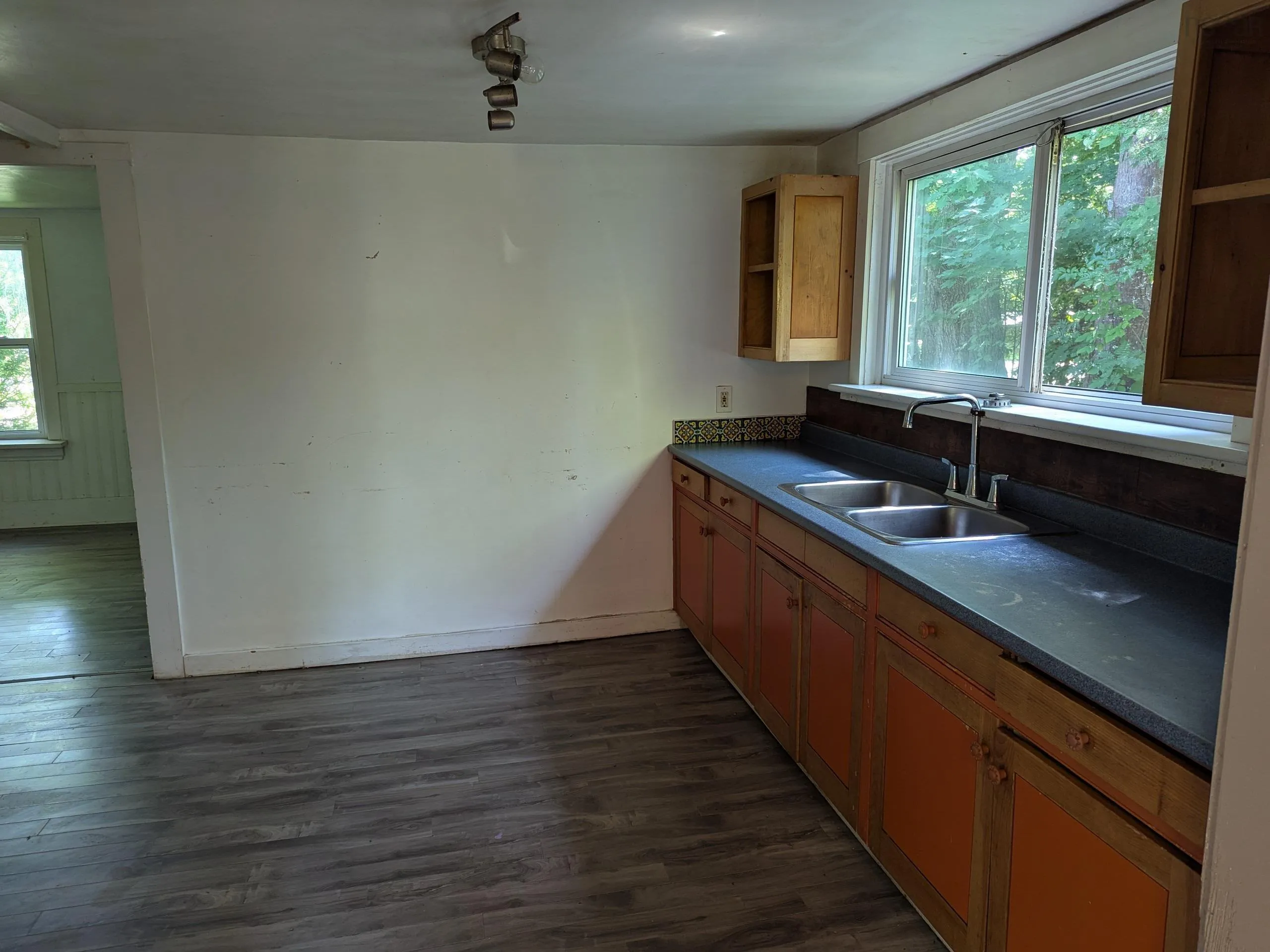 90 Highland Avenue, Wolfville, NS B4P 1Z6, 4 Bedrooms Bedrooms, ,1 BathroomBathrooms,Residential,For Sale,Highland,202517876