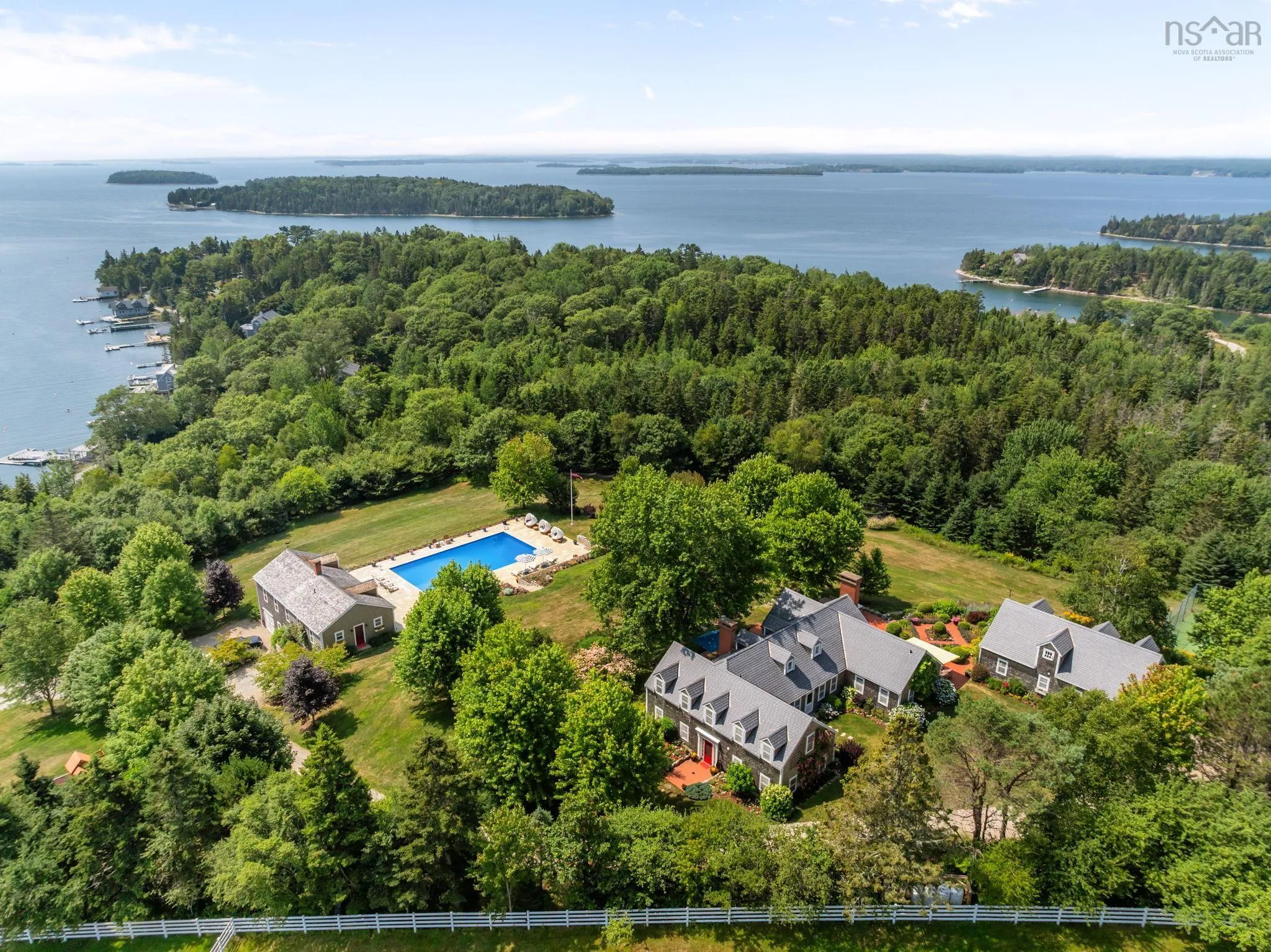 100 Walker Cut, Chester, NS B0J 1J0, 10 Bedrooms Bedrooms, ,9 BathroomsBathrooms,Residential,For Sale,Walker Cut,202521607
