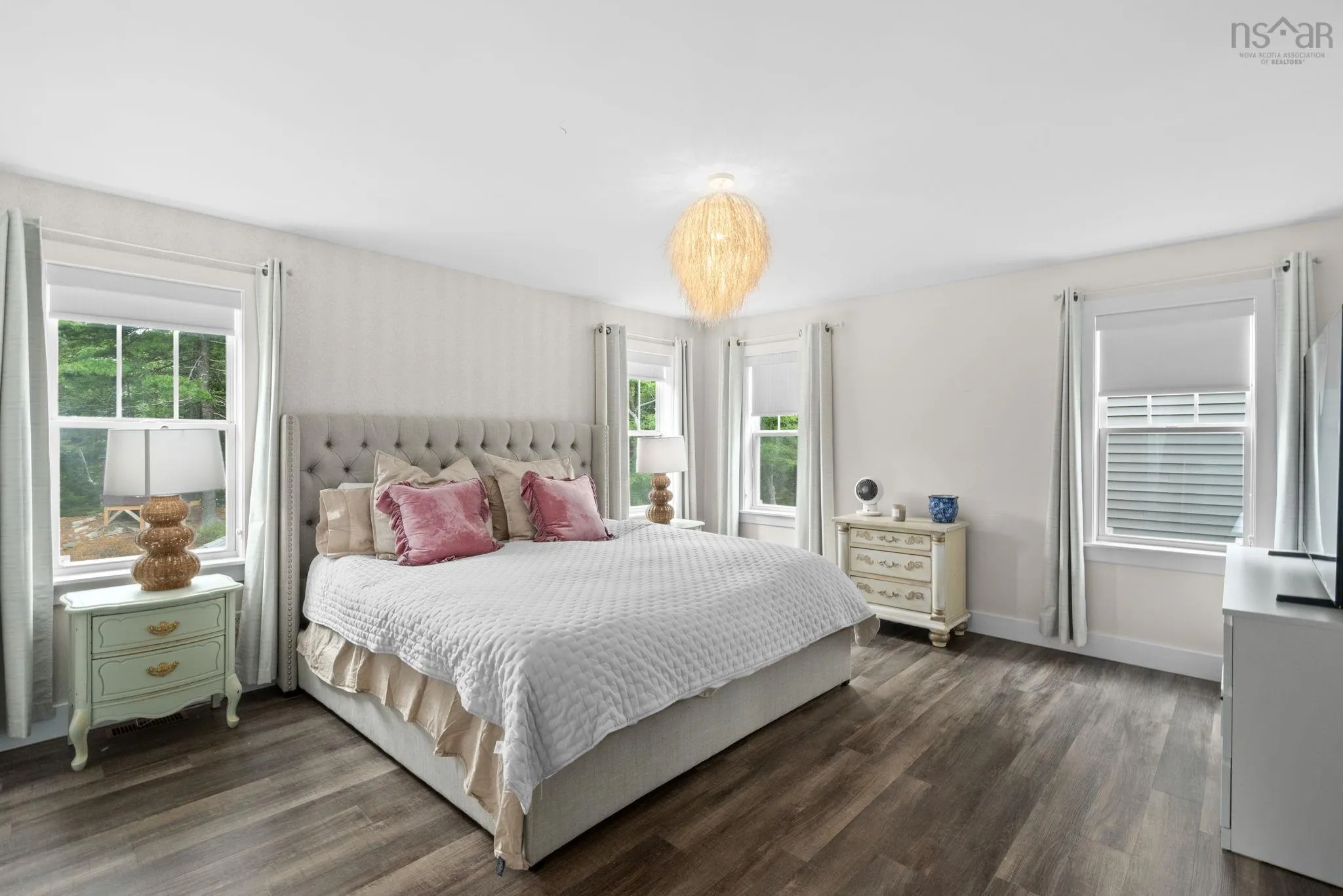 34 Evandale Lane, Bedford, NS B4B 0T2, 5 Bedrooms Bedrooms, ,4 BathroomsBathrooms,Residential,For Sale,Evandale,202521453