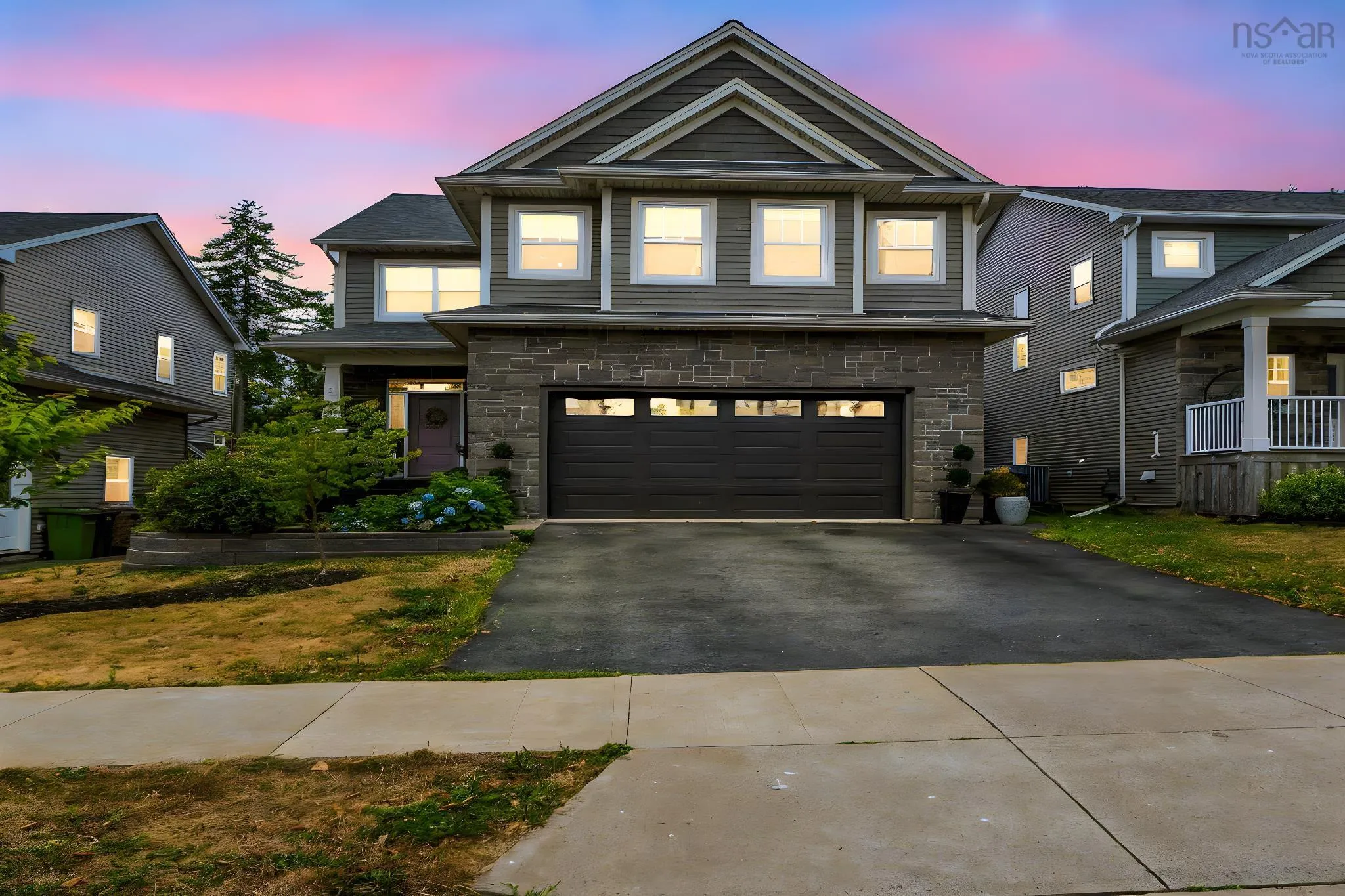 34 Evandale Lane, Bedford, NS B4B 0T2, 5 Bedrooms Bedrooms, ,4 BathroomsBathrooms,Residential,For Sale,Evandale,202521453