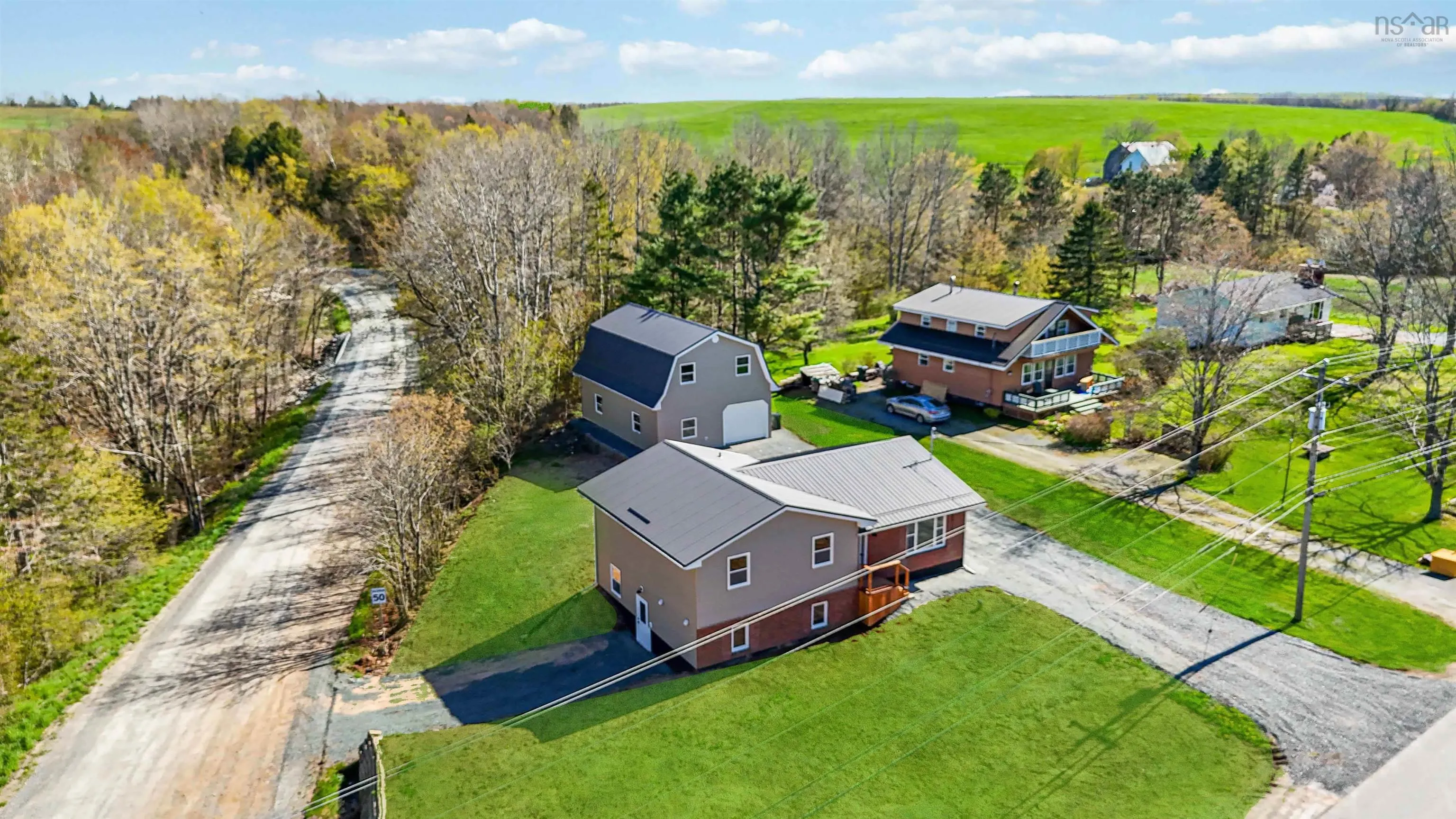 39 Robinson Road, Mill Village, NS B0N 2H0, 5 Bedrooms Bedrooms, ,2 BathroomsBathrooms,Residential,For Sale,Robinson,202511254