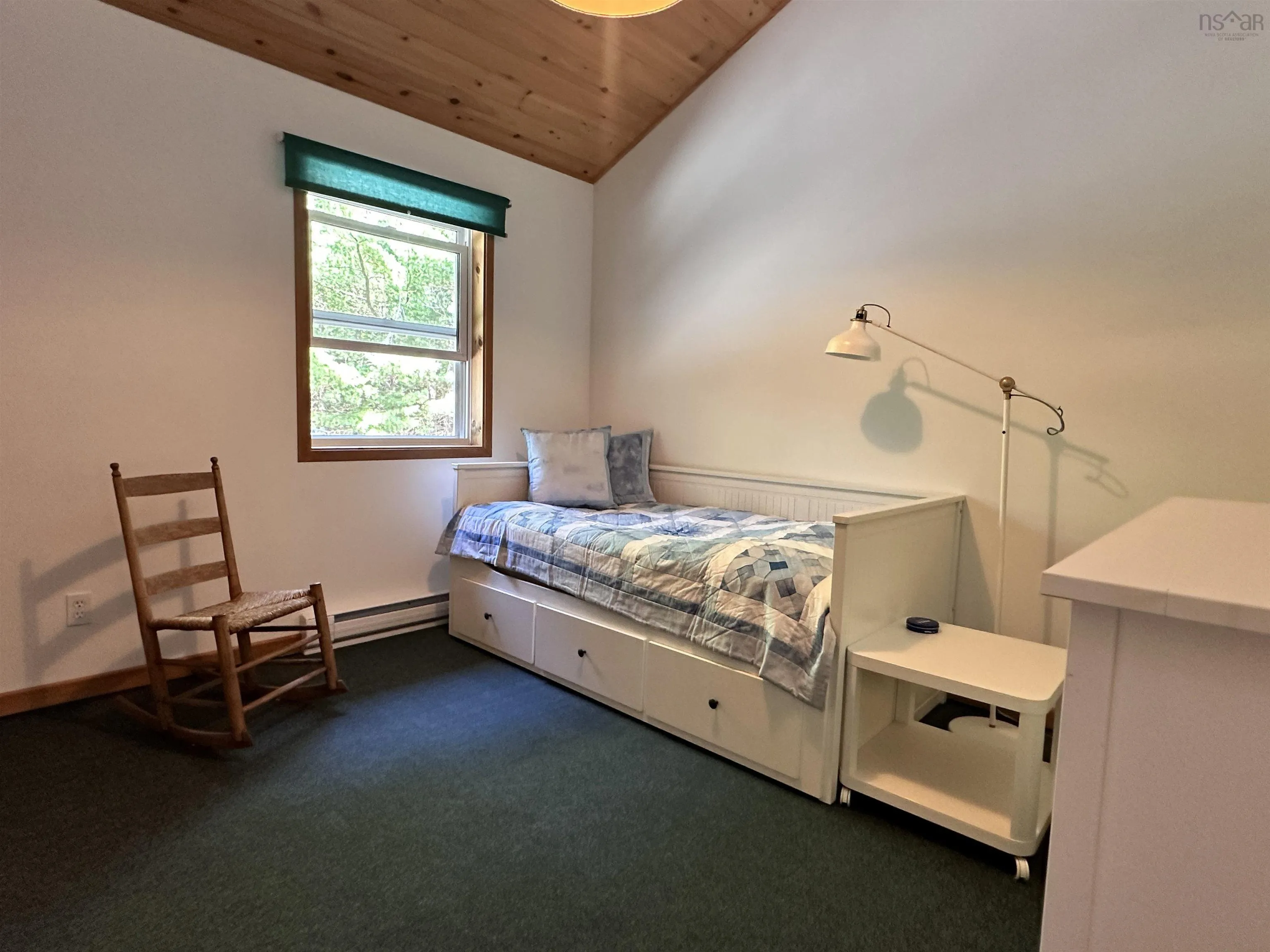 98 Lakeview Drive, Westfield, NS B0T 1B0, 2 Bedrooms Bedrooms, ,1 BathroomBathrooms,Residential,For Sale,Lake View,202519087