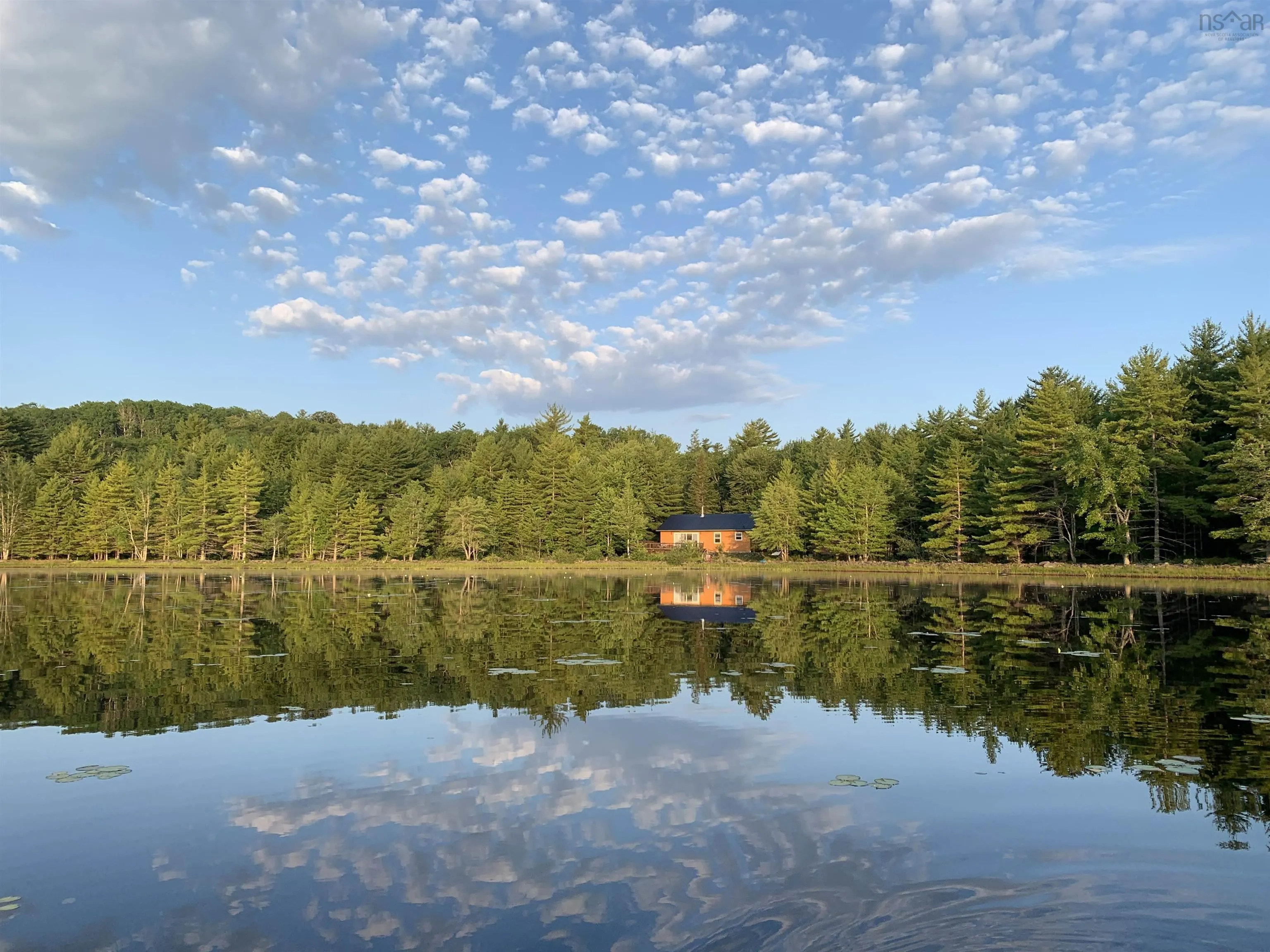98 Lakeview Drive, Westfield, NS B0T 1B0, 2 Bedrooms Bedrooms, ,1 BathroomBathrooms,Residential,For Sale,Lake View,202519087
