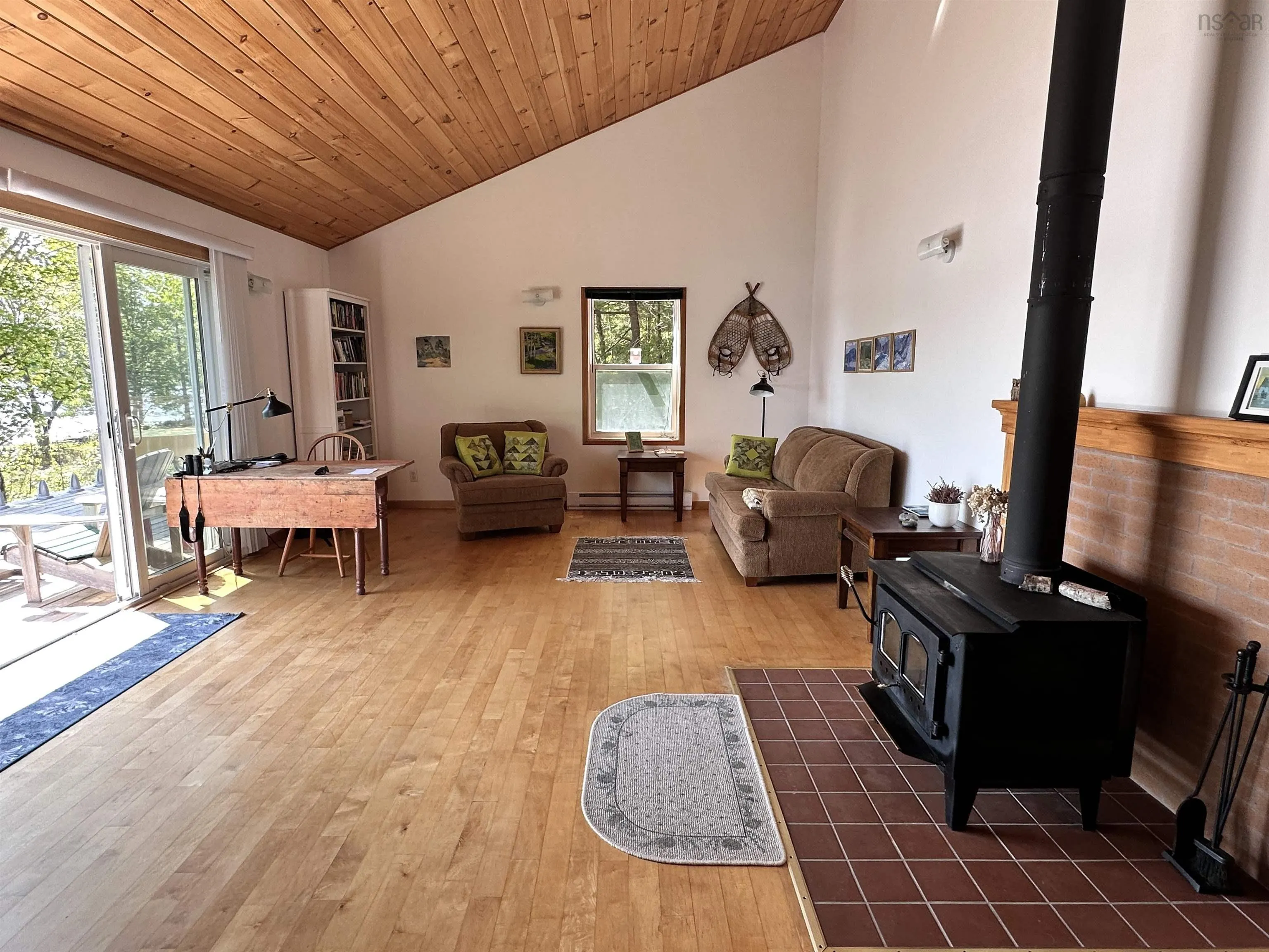 98 Lakeview Drive, Westfield, NS B0T 1B0, 2 Bedrooms Bedrooms, ,1 BathroomBathrooms,Residential,For Sale,Lake View,202519087