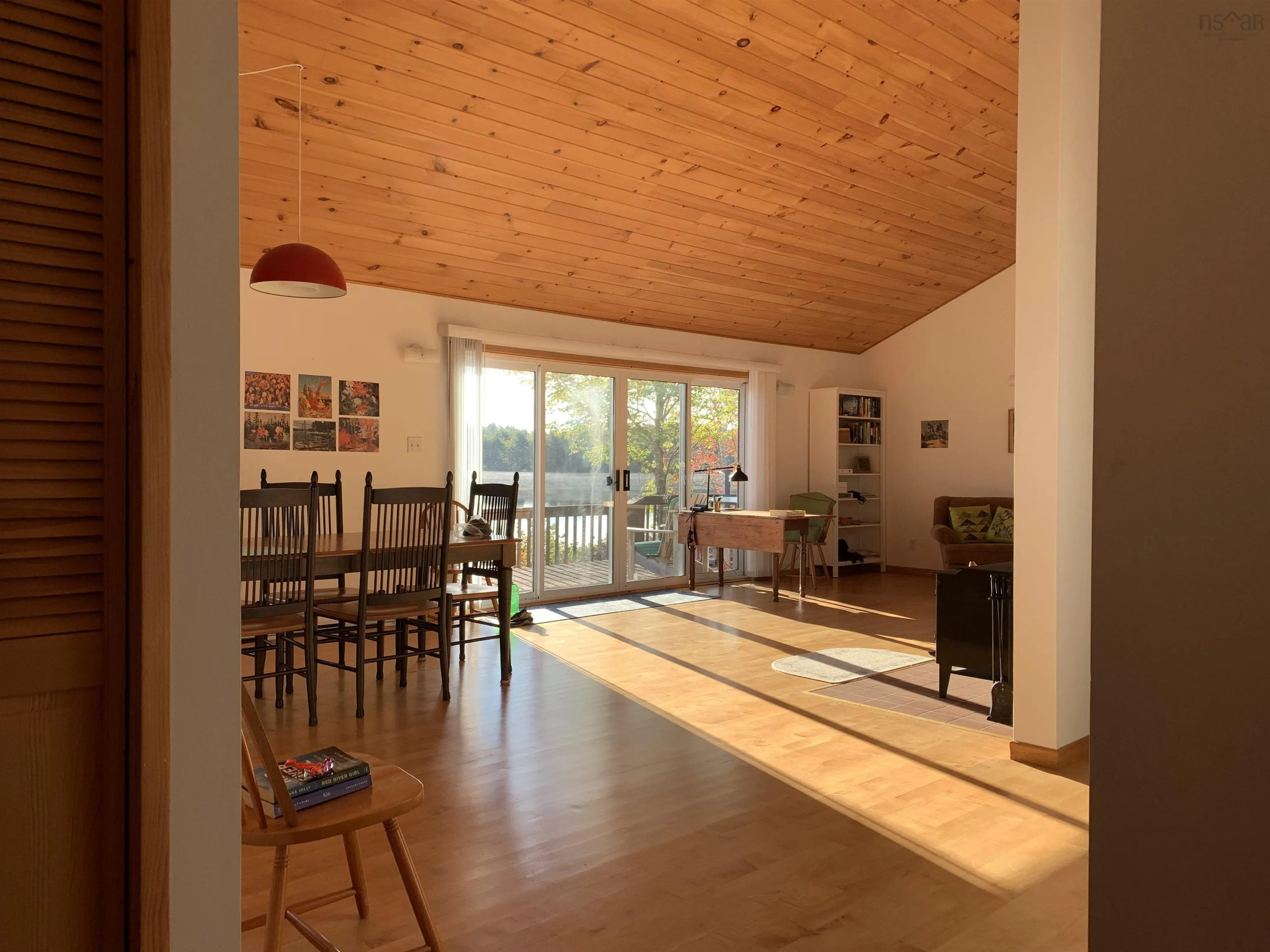 98 Lakeview Drive, Westfield, NS B0T 1B0, 2 Bedrooms Bedrooms, ,1 BathroomBathrooms,Residential,For Sale,Lake View,202519087