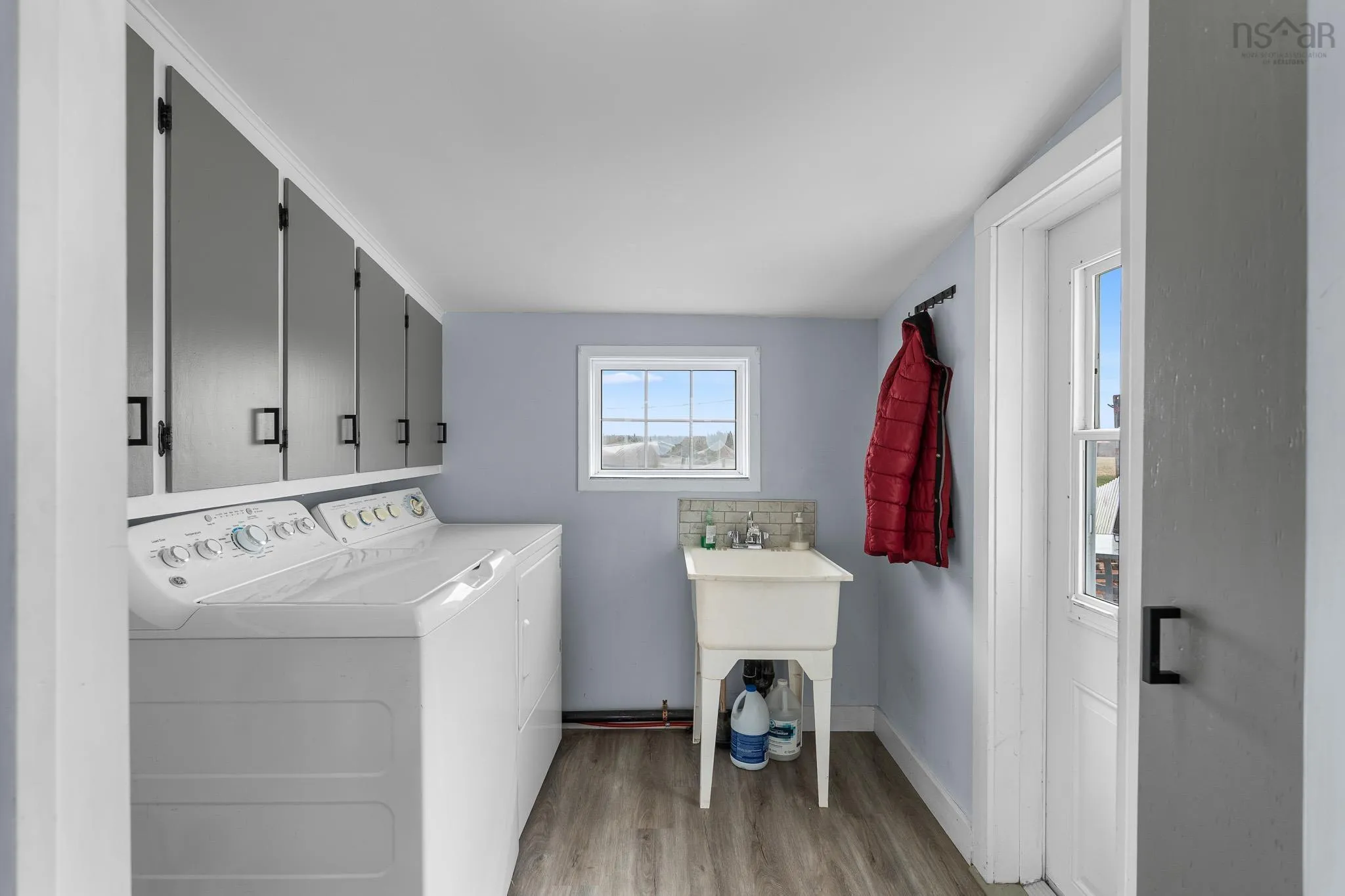 17 Ponderosa Lane, Lower West Pubnico Ns B0w 2m0, 4 Bedrooms Bedrooms, ,2 BathroomsBathrooms,Residential,For Sale,Ponderosa,202509194